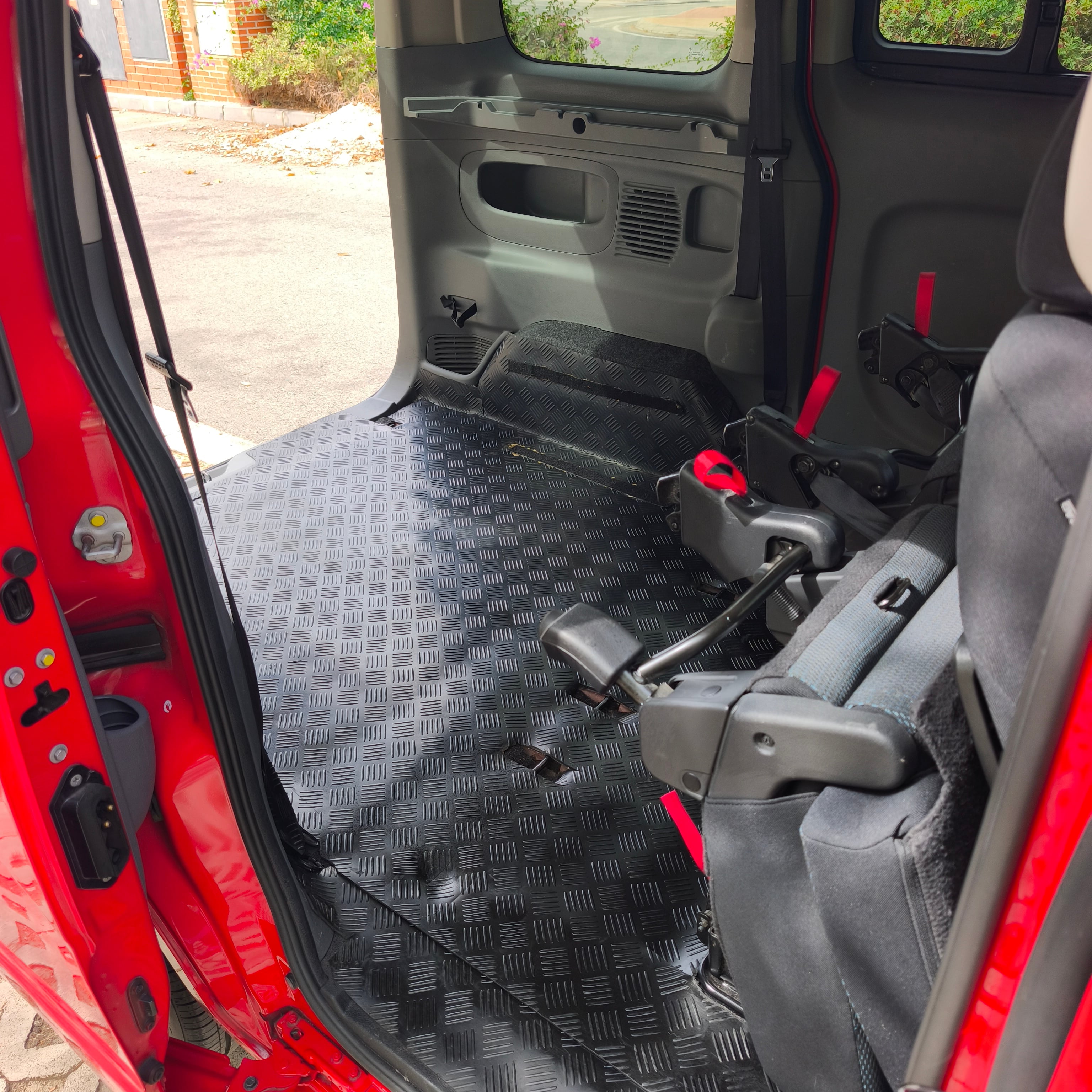 Nissan NV200 Combi