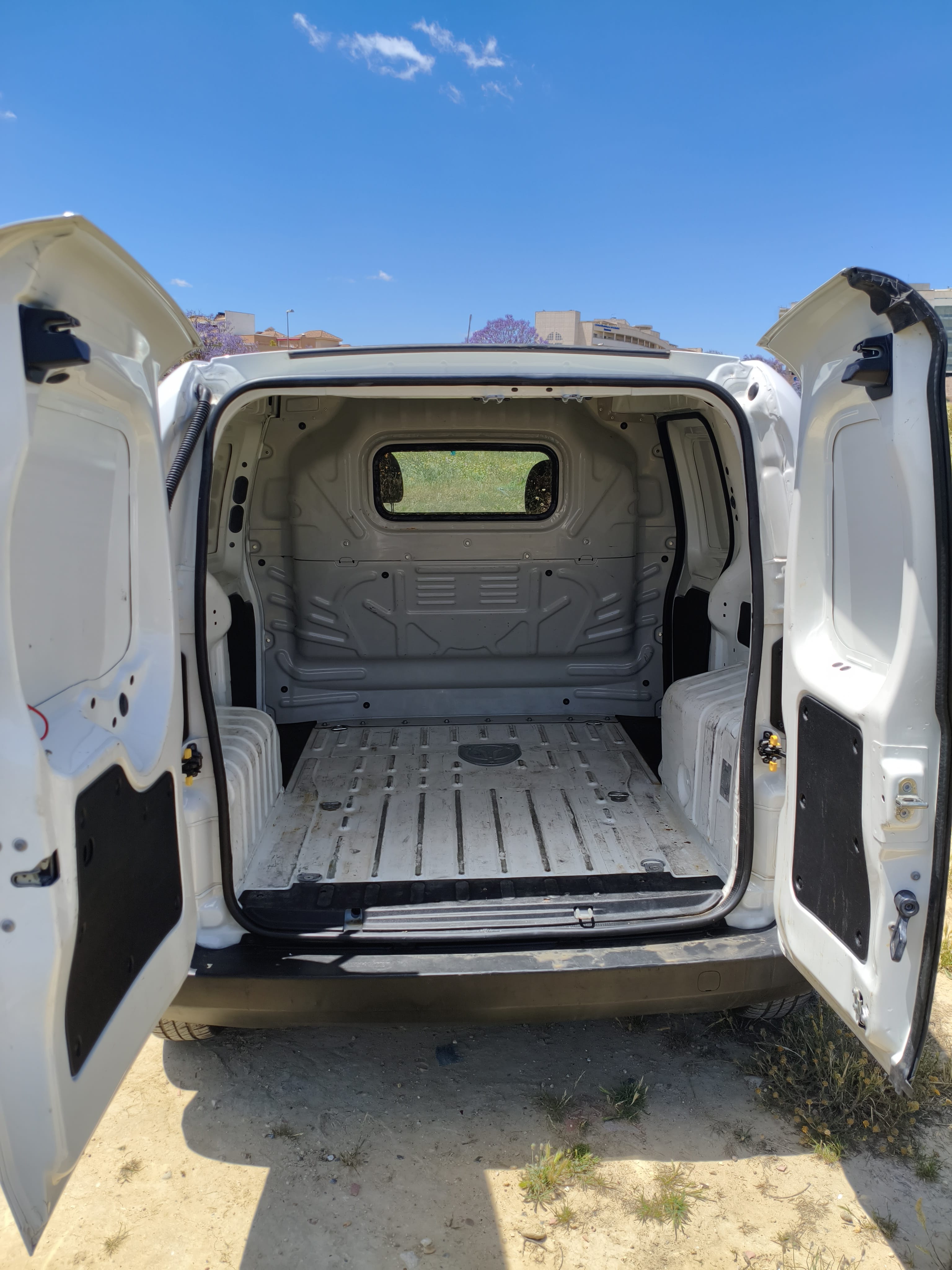 Fiat Fiorino con Puertos de carga USB