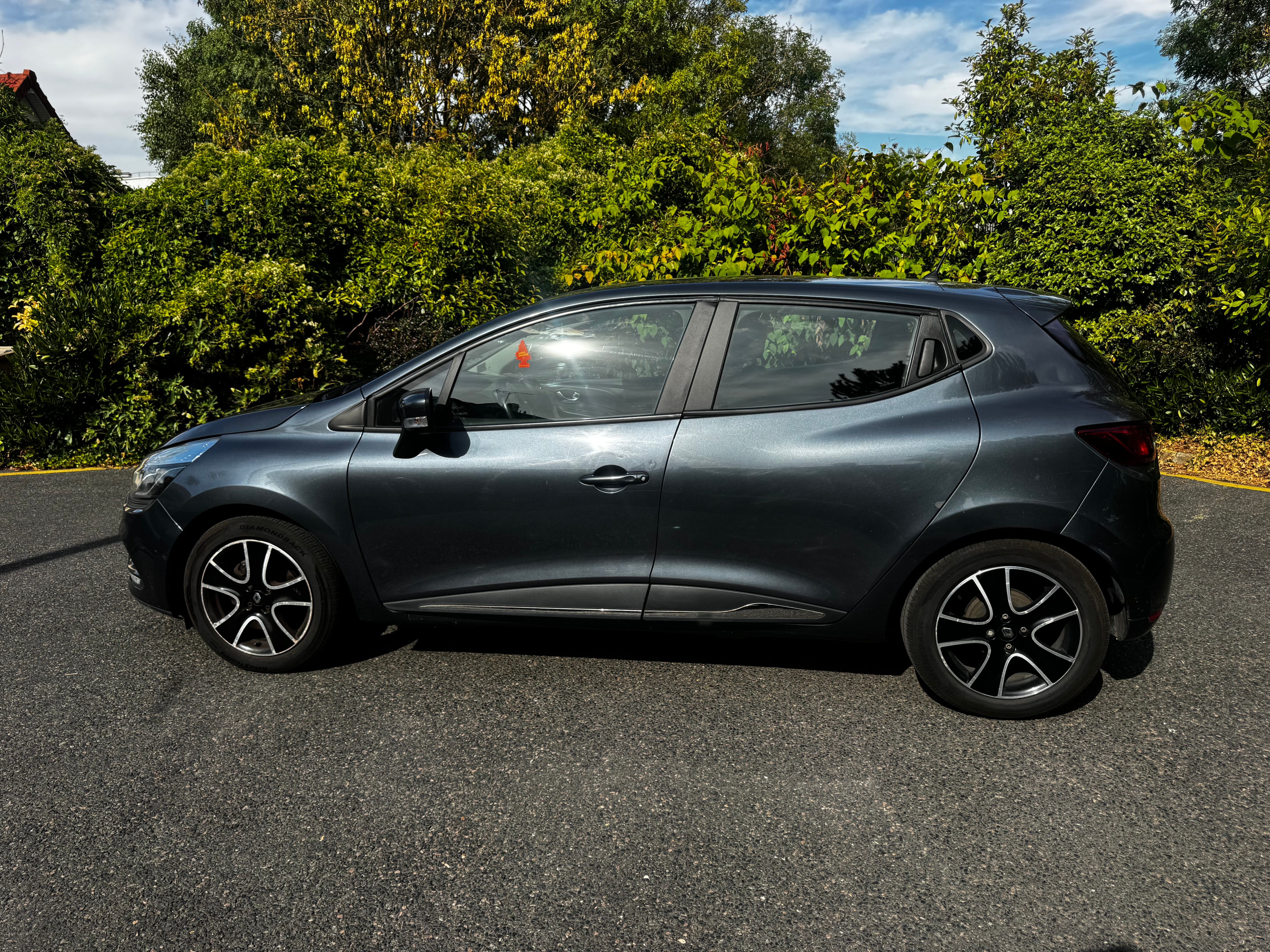 Renault Clio avec Climatisation