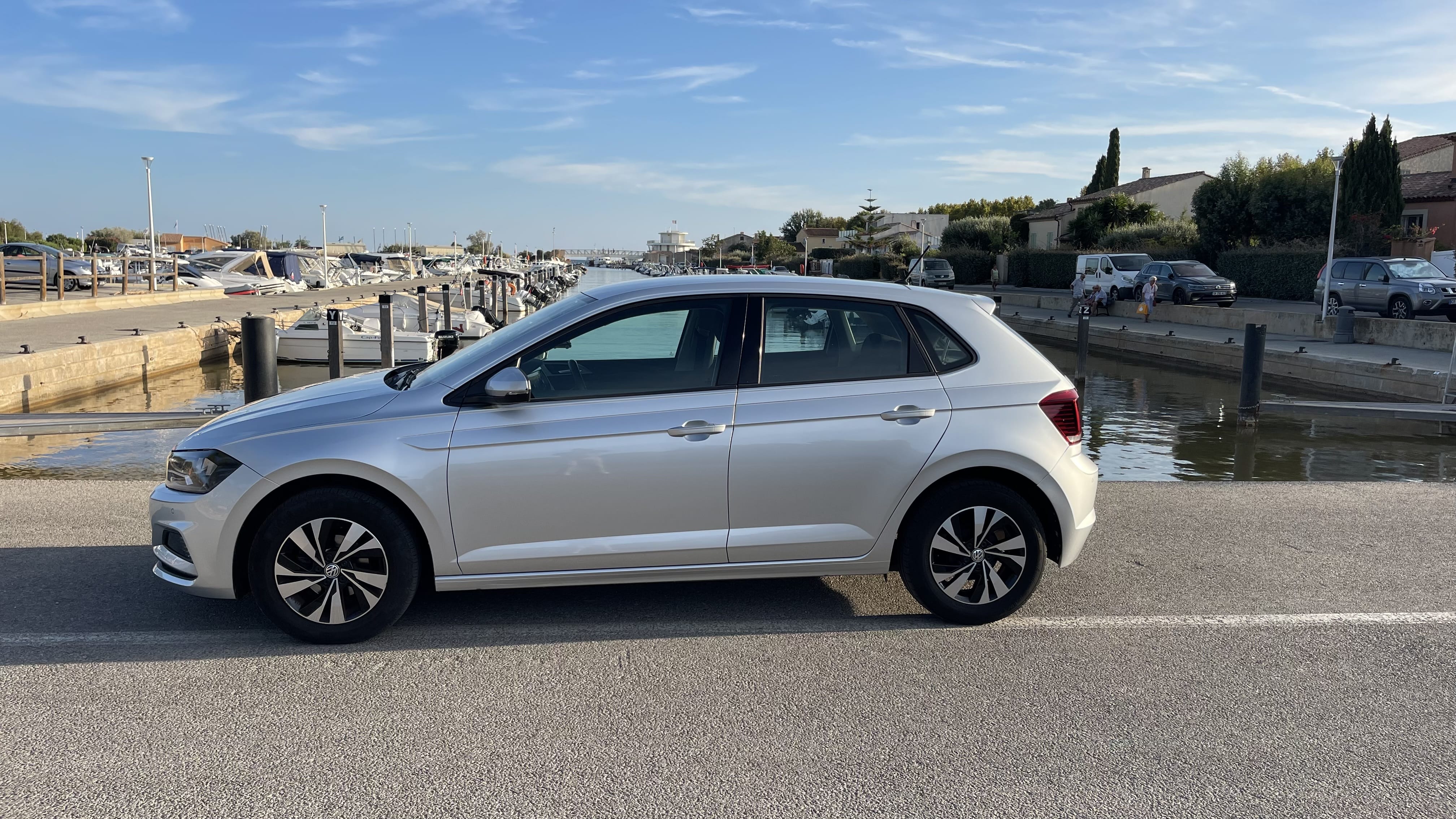 Volkswagen Polo Essence avec Audio Bluetooth