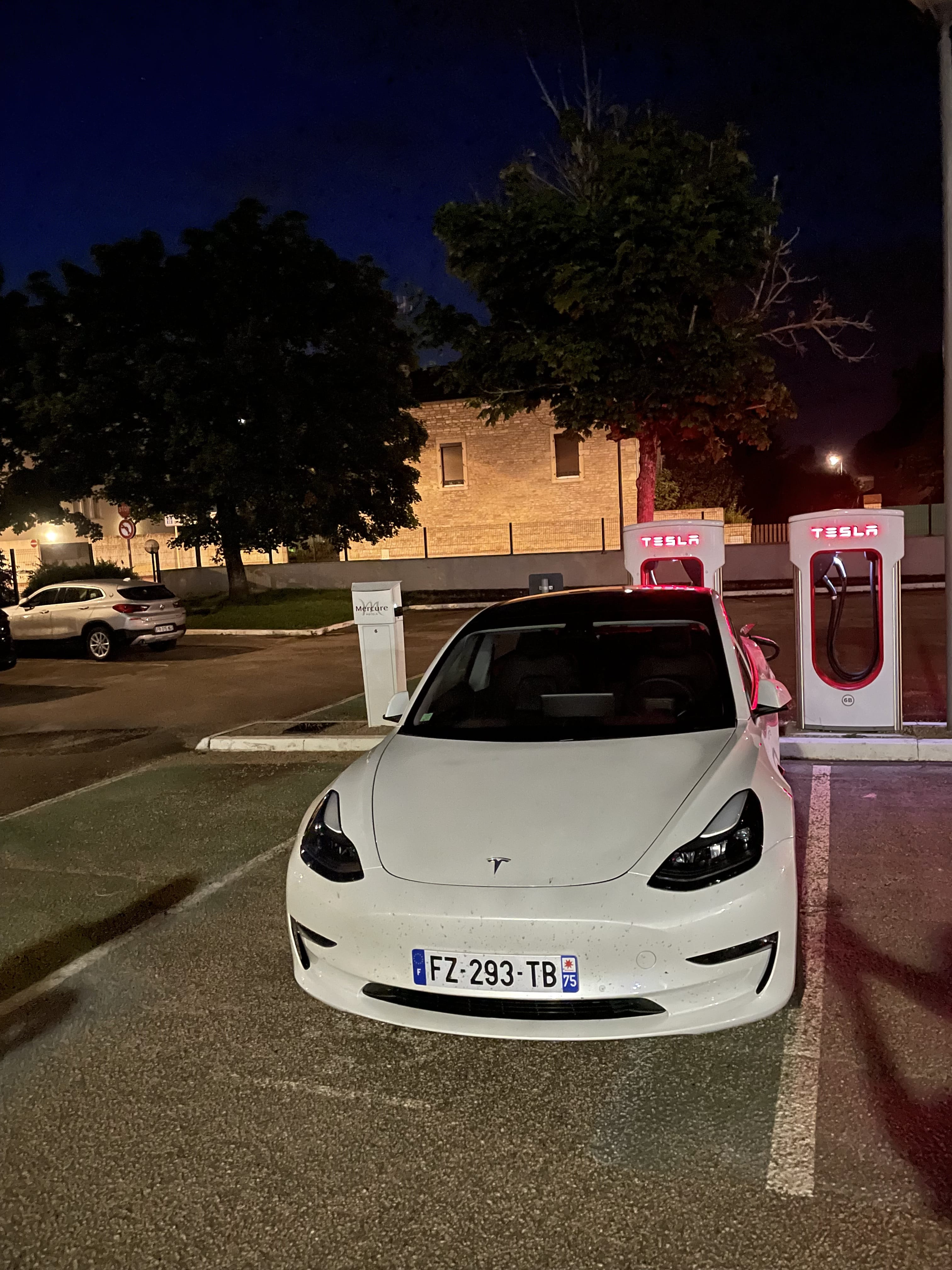 Tesla Model 3 Mid Range avec GPS