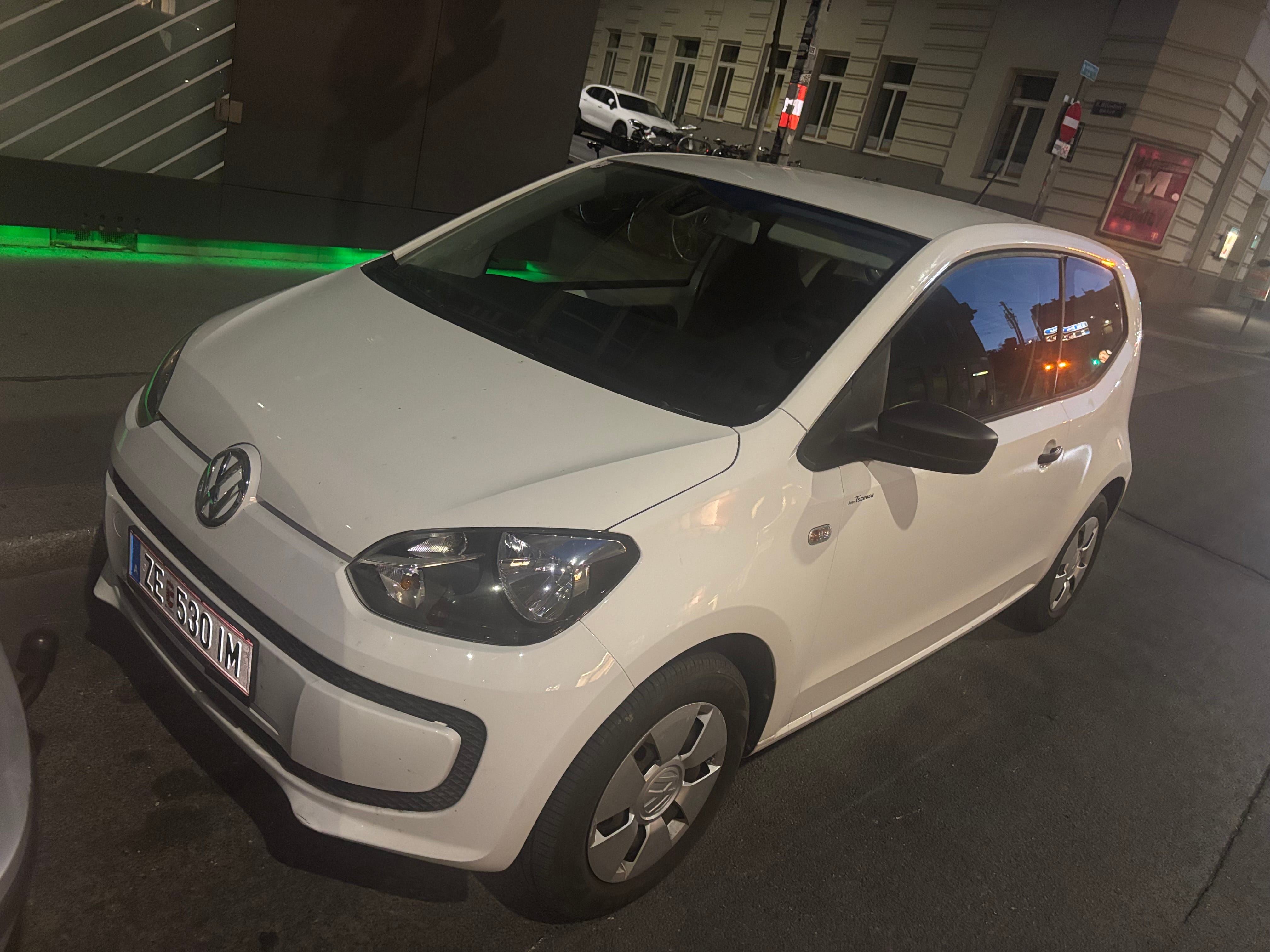 Volkswagen Up!, 2017, Super 95