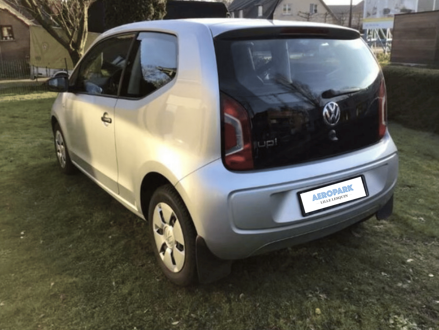 Volkswagen Up! avec Siège bébé