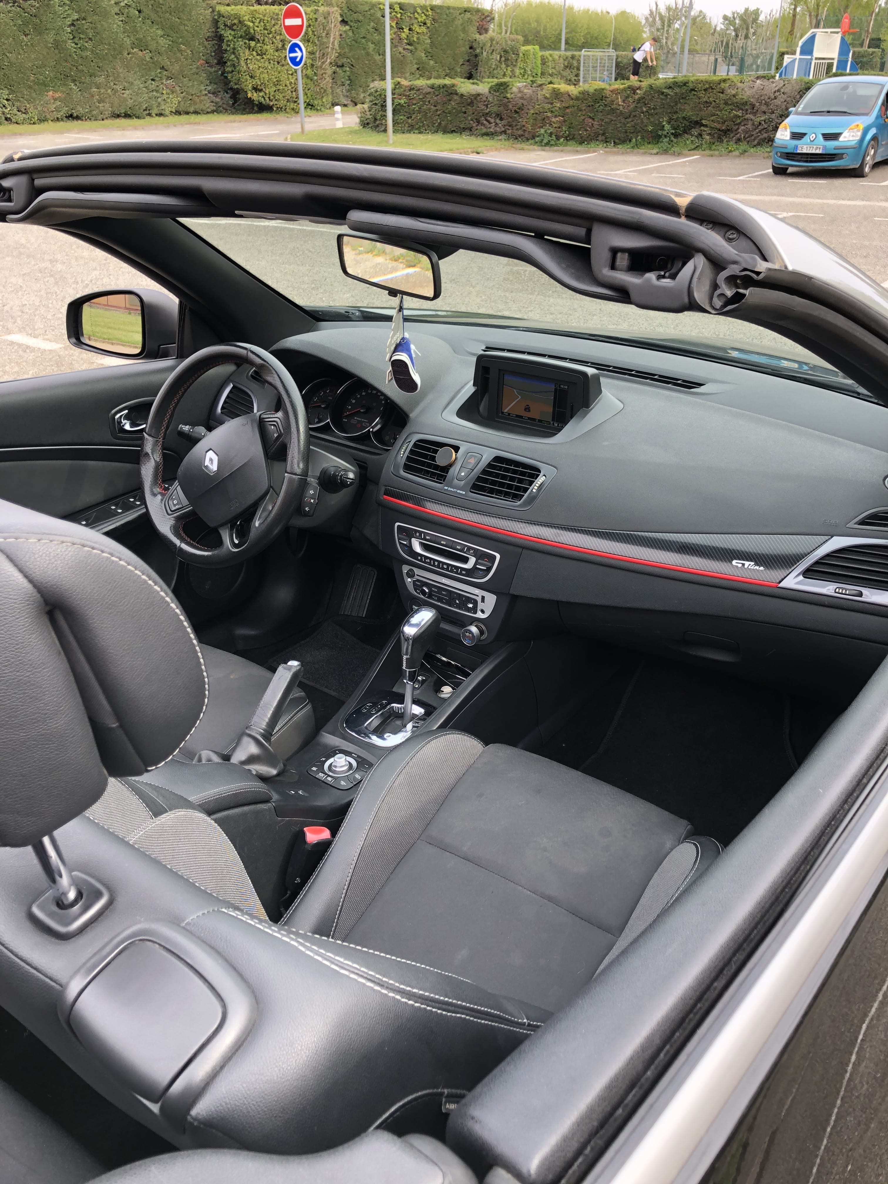 Renault Mégane CC 1.5 dci avec GPS