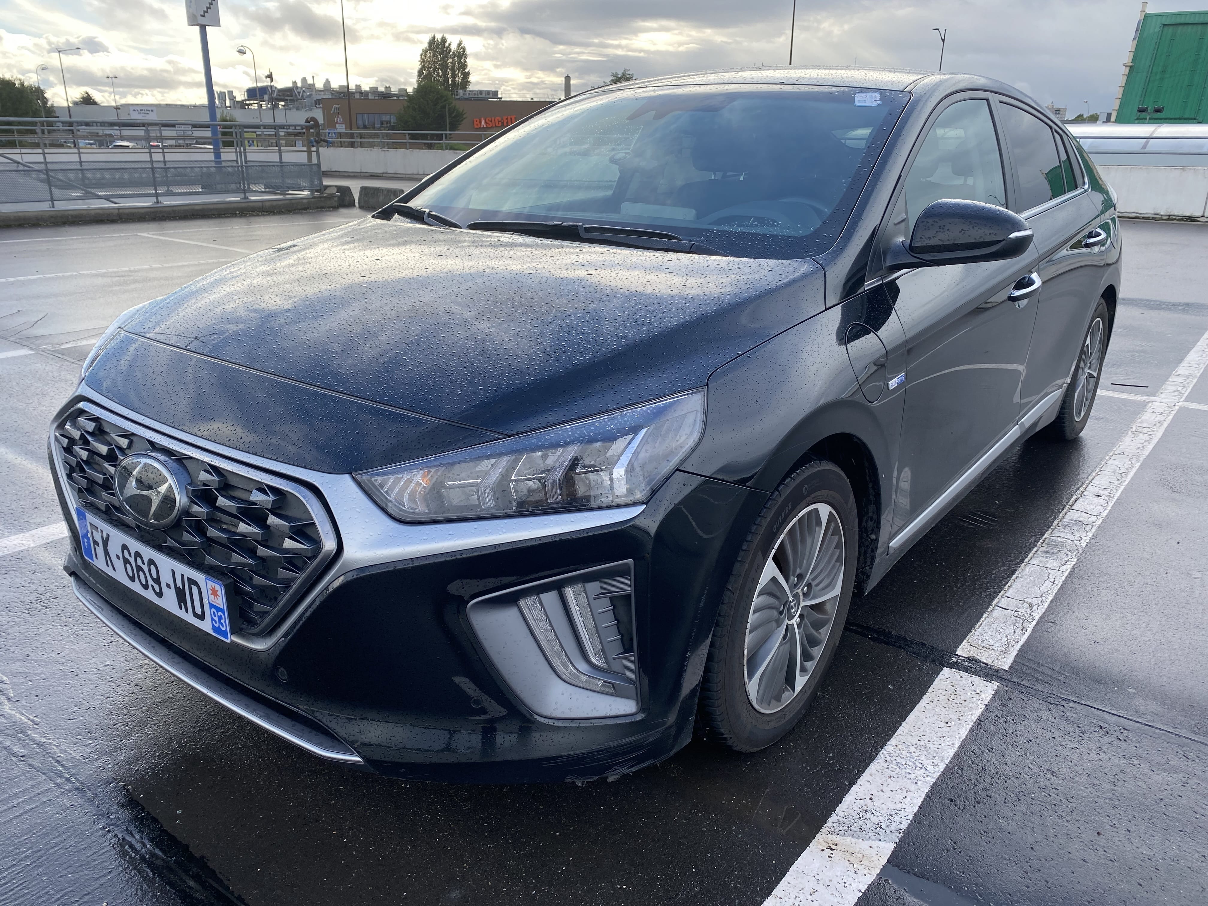 Hyundai Ioniq 6 Creative, 2019, Essence 95 / Électrique (hybride), automatique