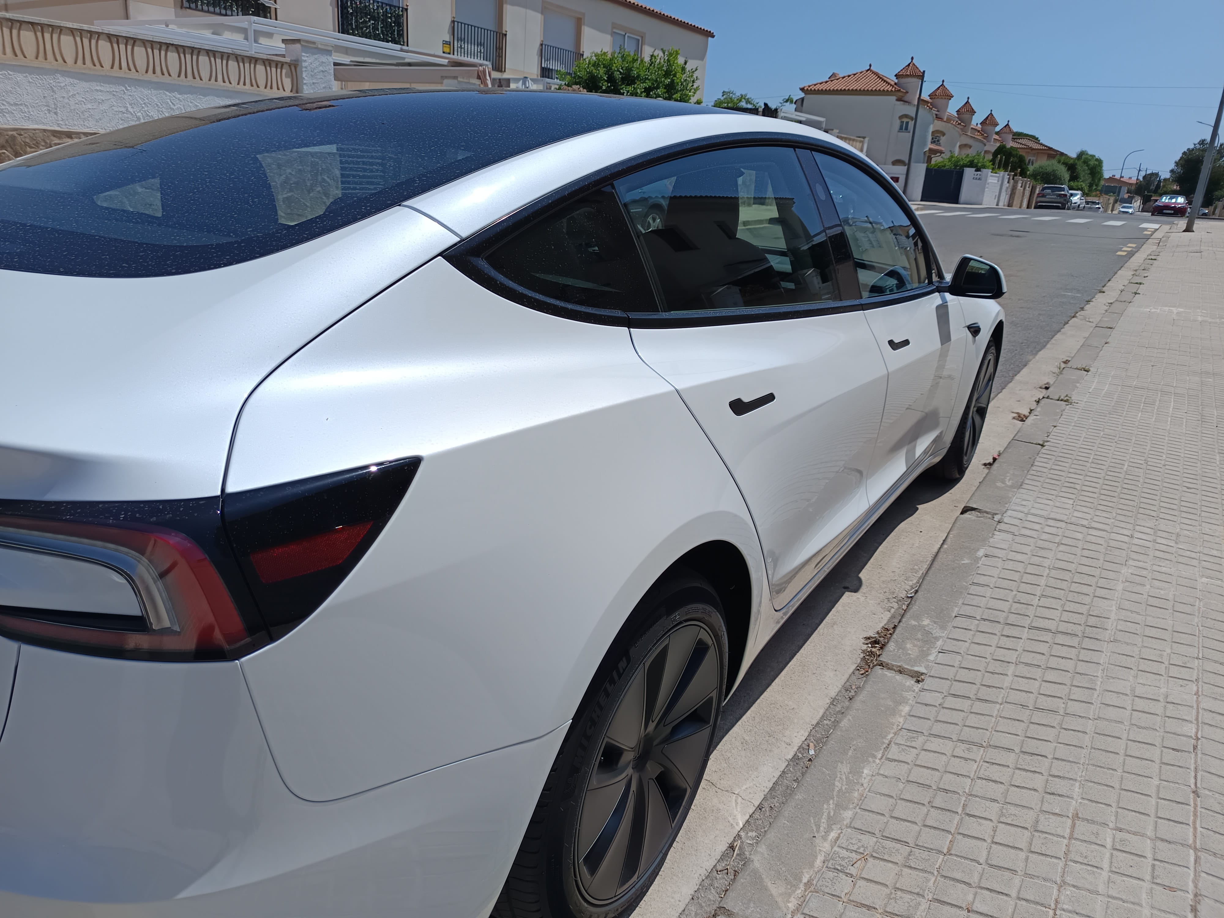 Tesla Model 3, 2025, Eléctrico, Automático