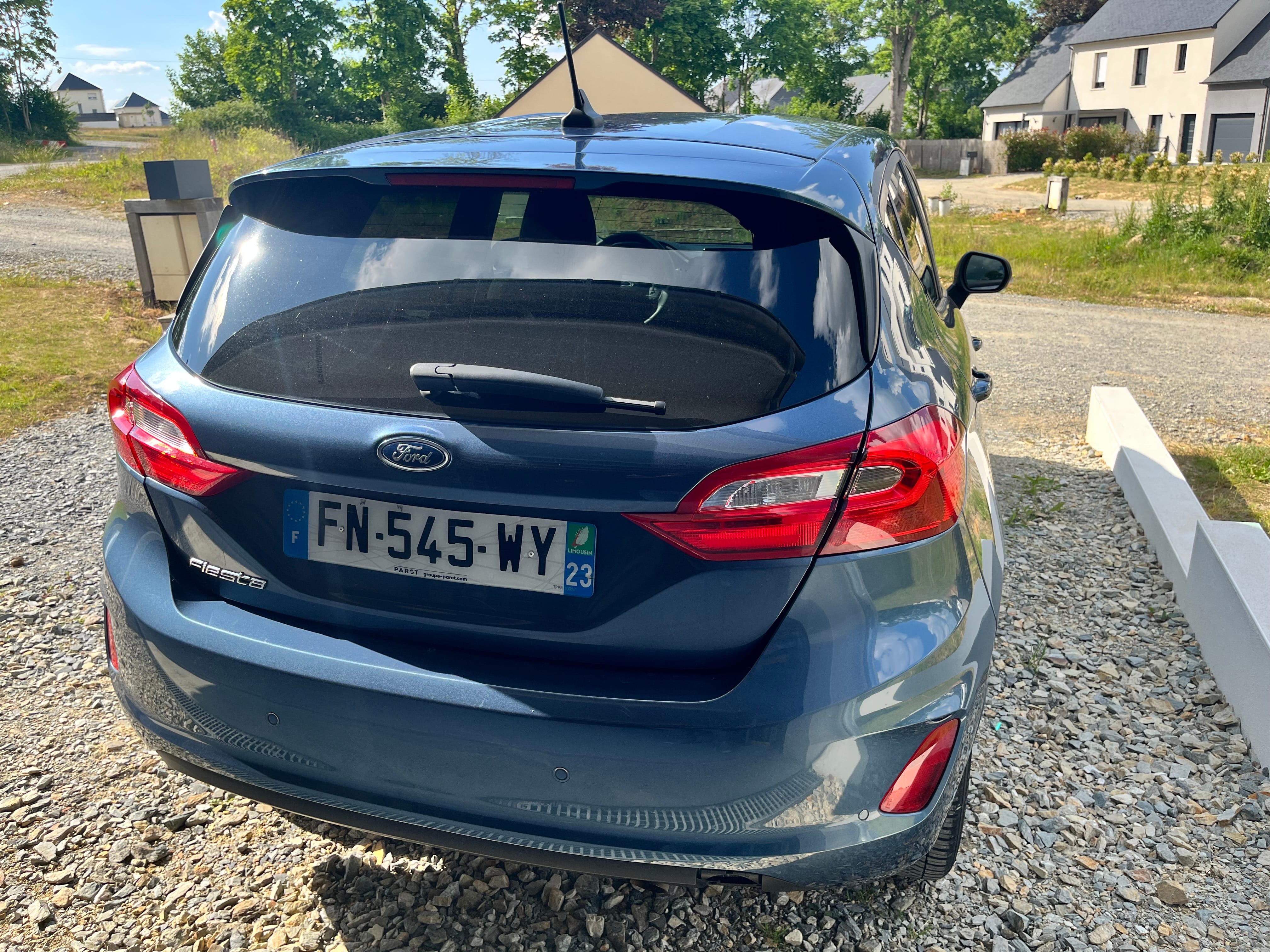 Ford Fiesta avec GPS