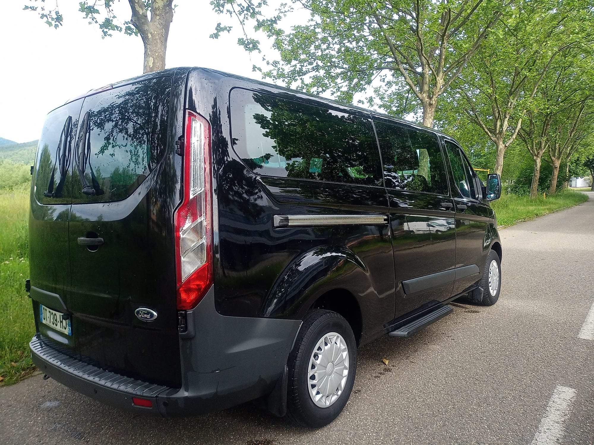 Ford Transit Custom Kombi 9 places rallongé avec Audio Bluetooth
