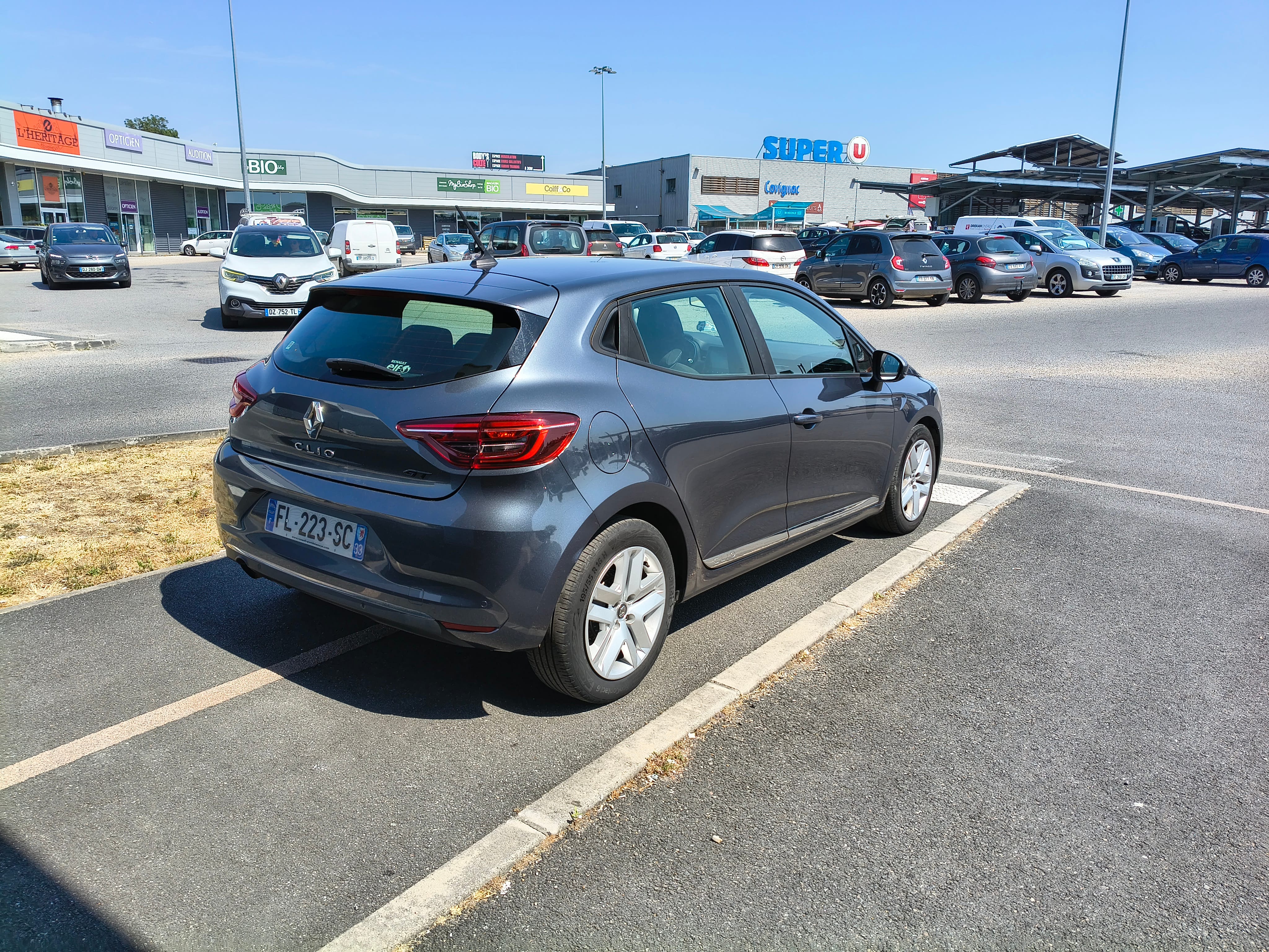 Renault Clio avec GPS