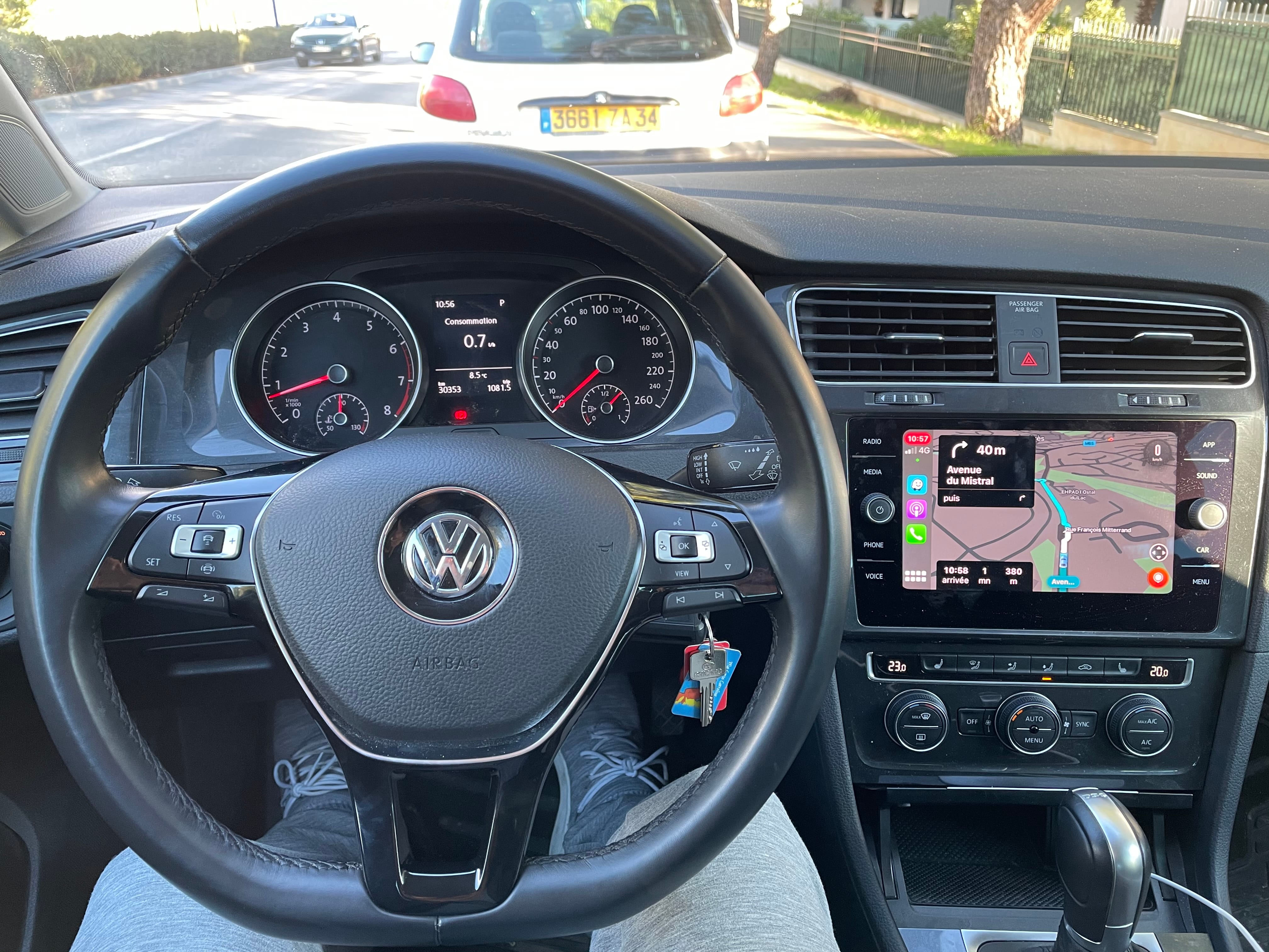 Volkswagen Golf avec Siège bébé