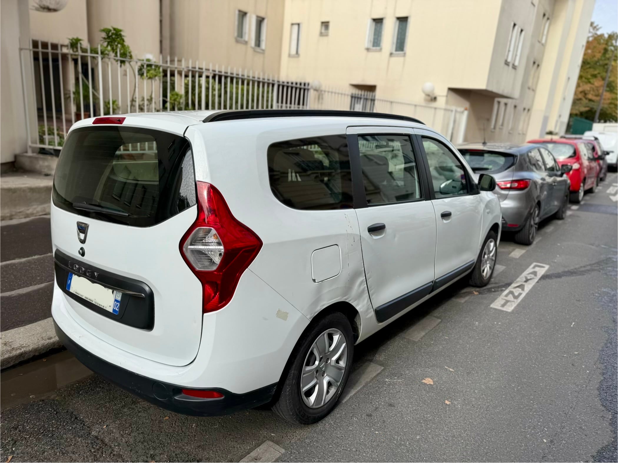Dacia Lodgy with Bluetooth audio