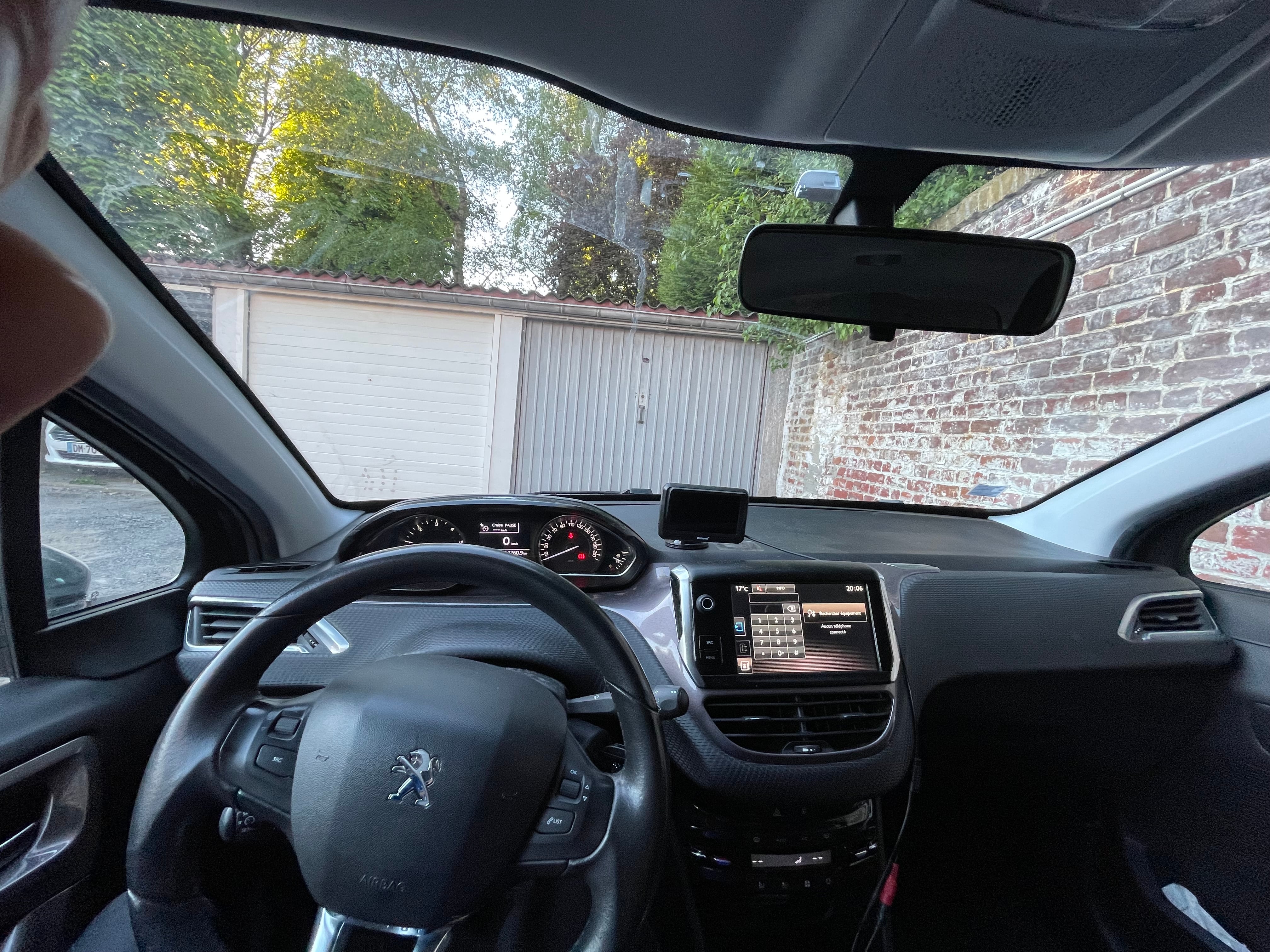Peugeot 2008 avec GPS