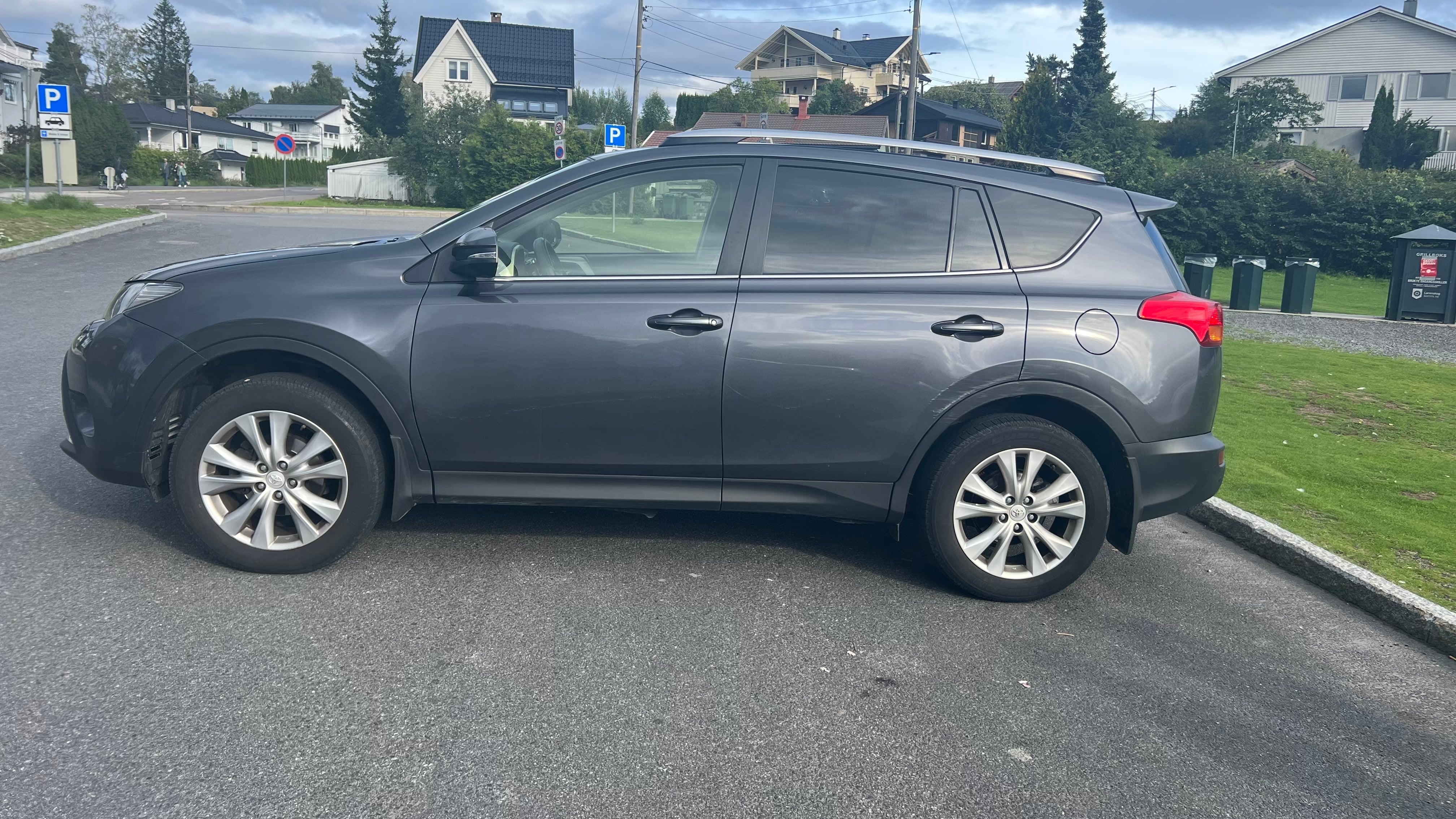 Toyota RAV4 med Aircondition
