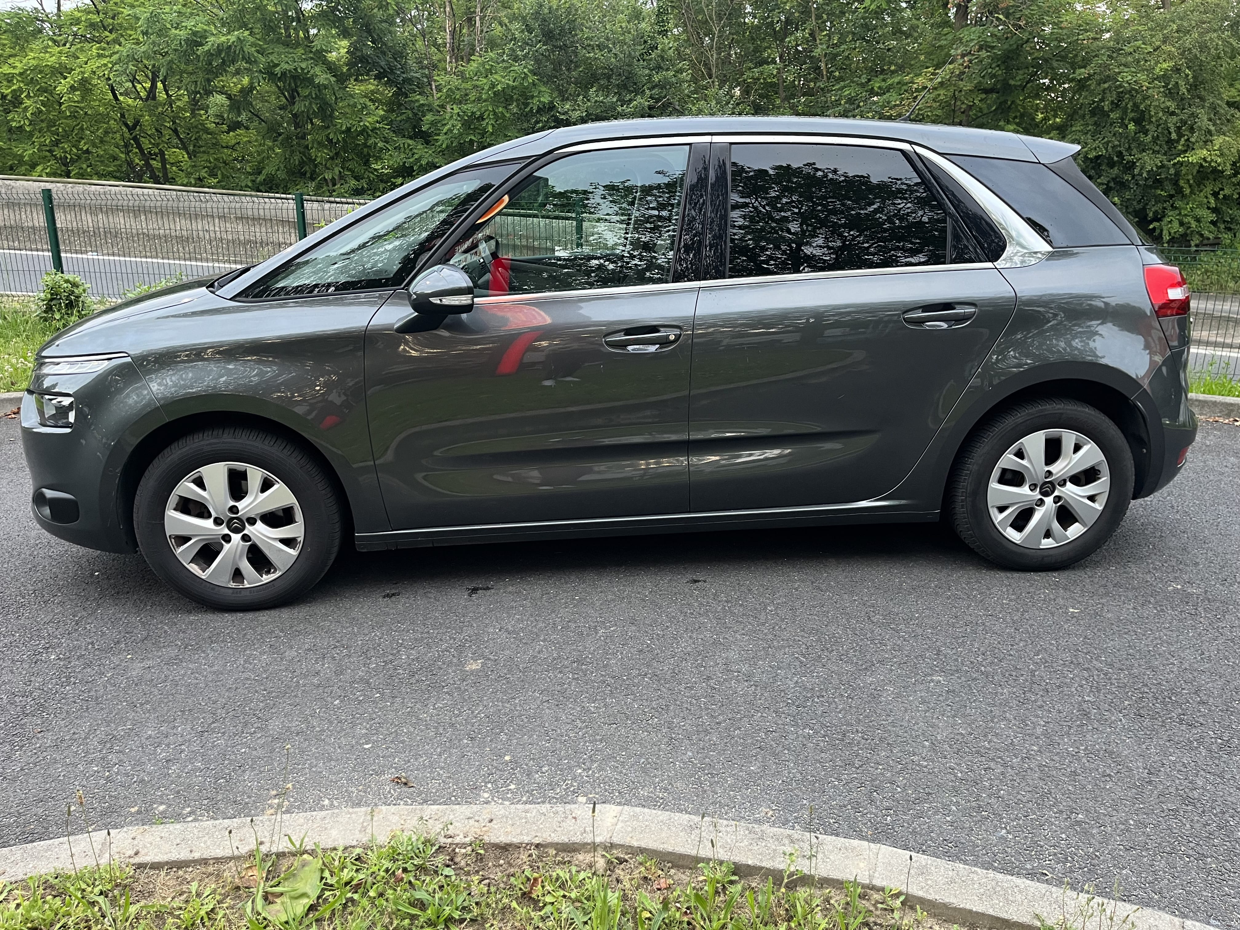 Citroen C4 Picasso avec Climatisation