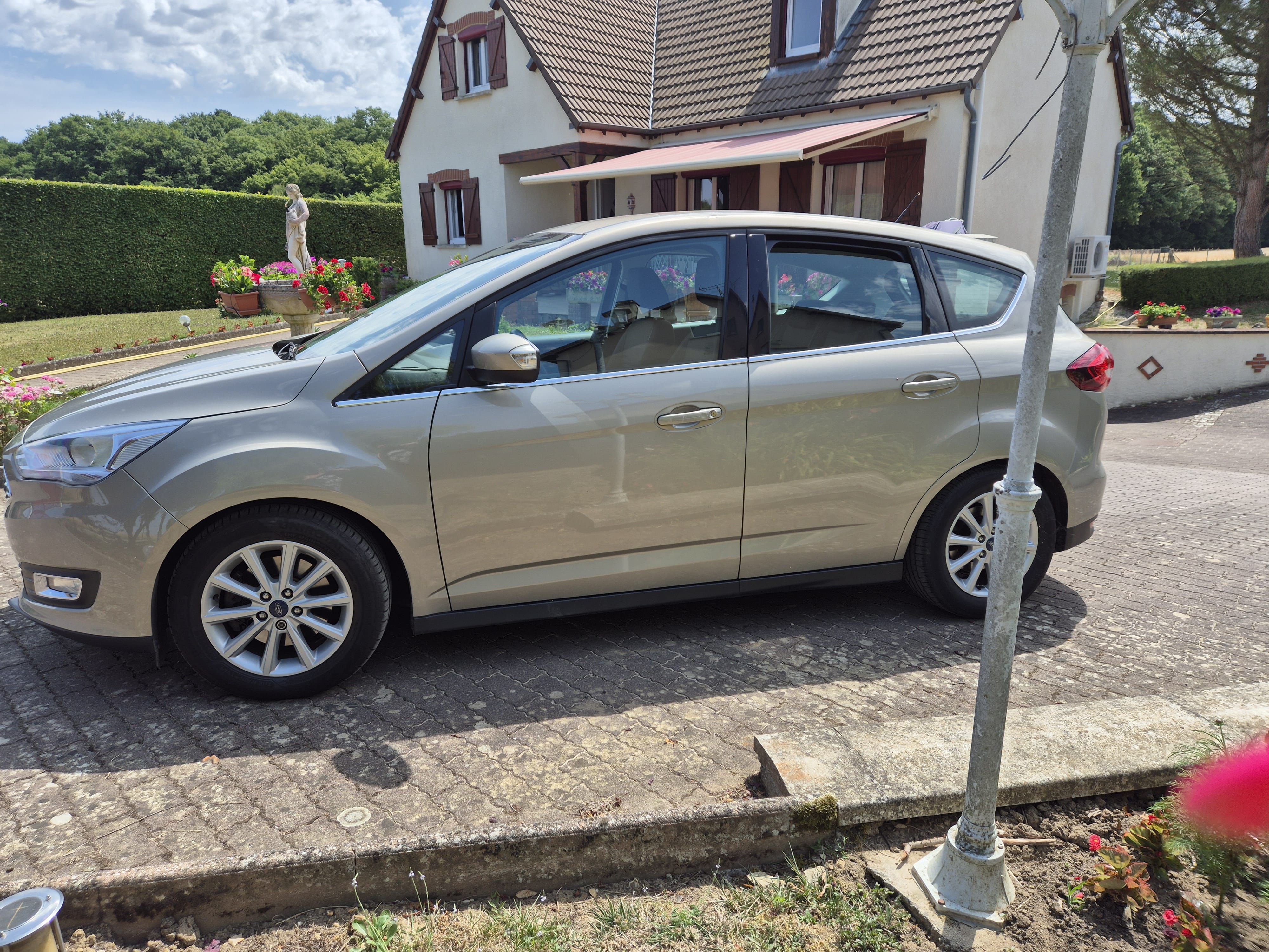 Ford C-Max avec Climatisation