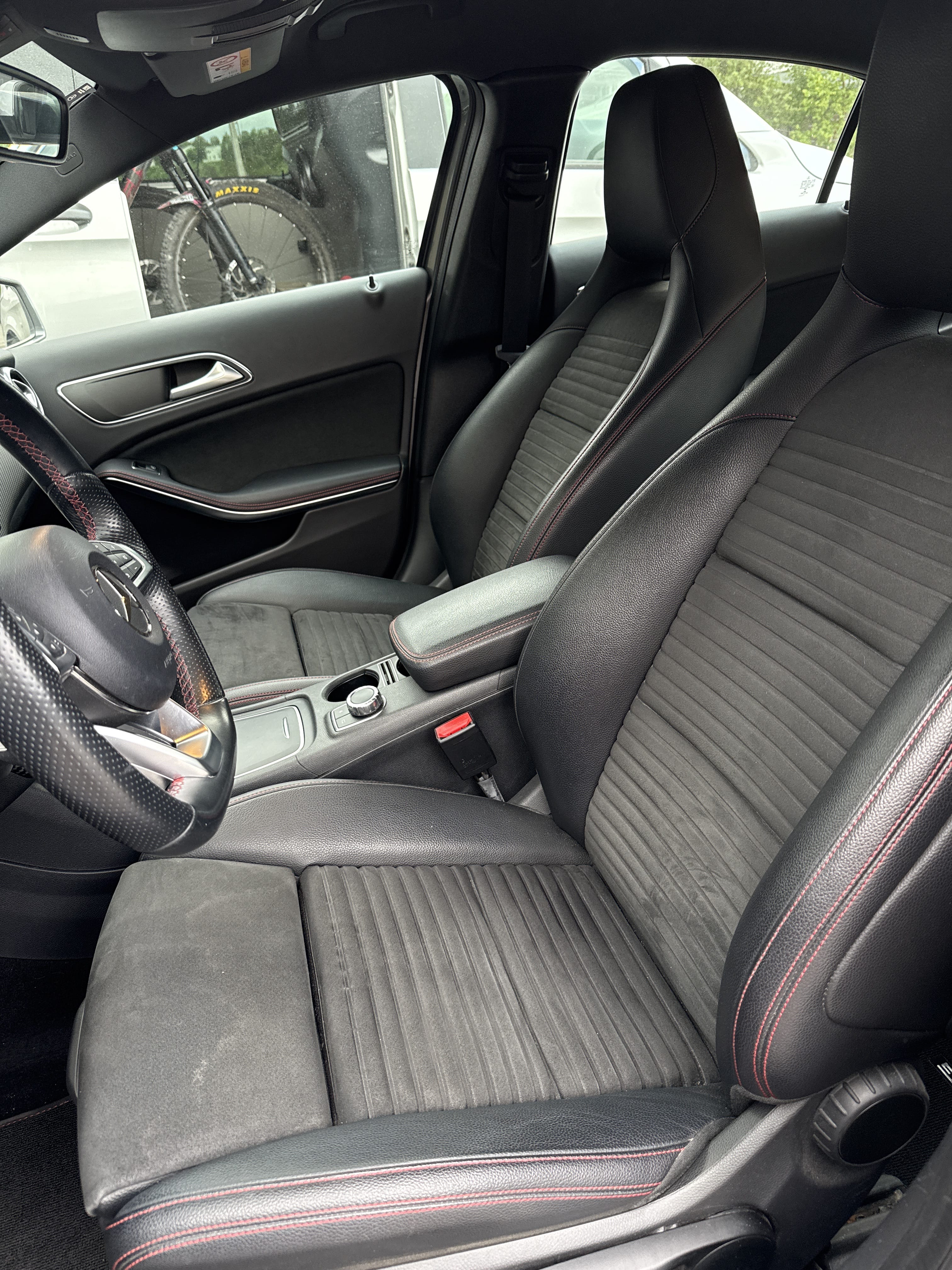 Mercedes-Benz A-Klasse med Vinterdekk