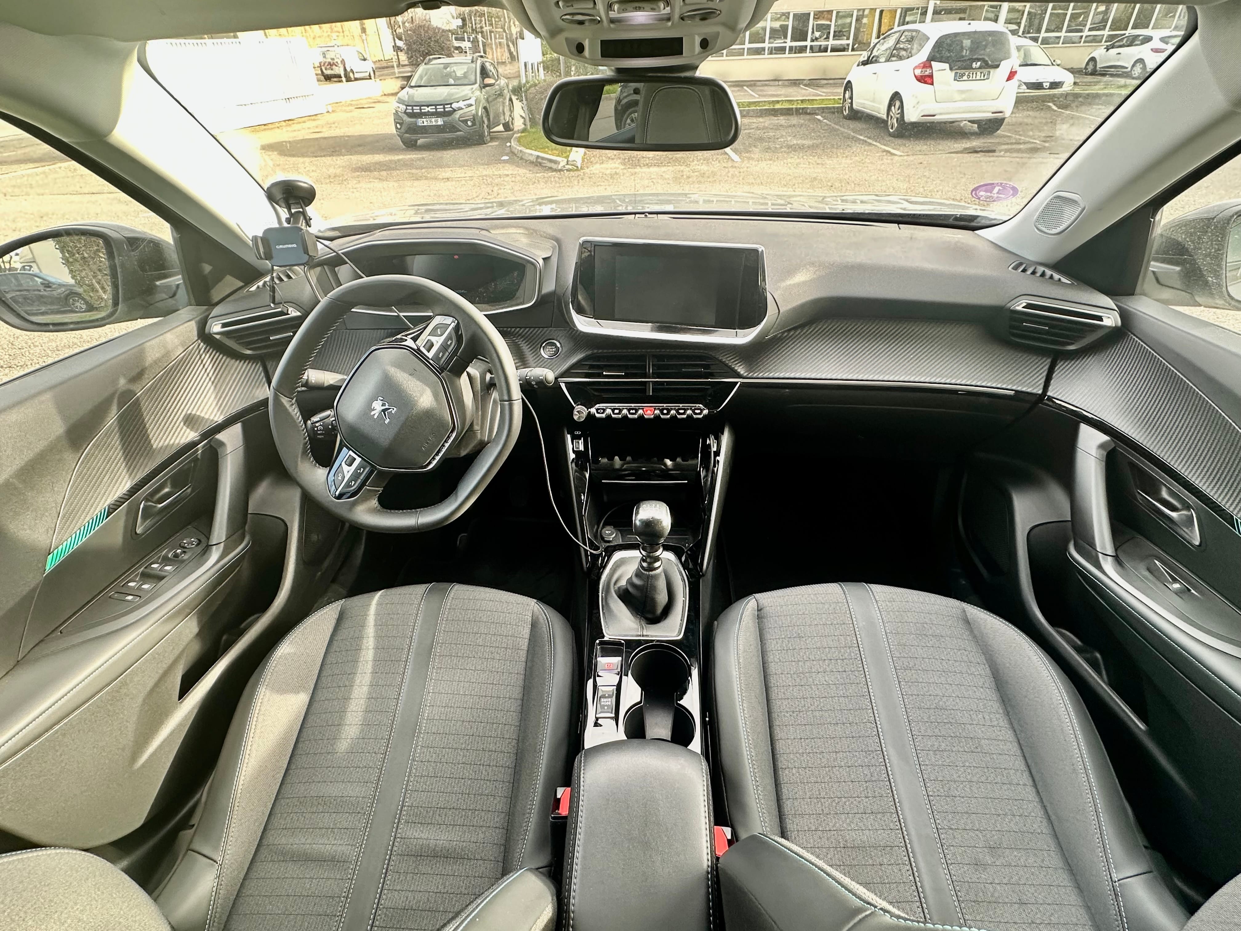 Peugeot 2008 II 130cv STYLE essence avec Régulateur de vitesse