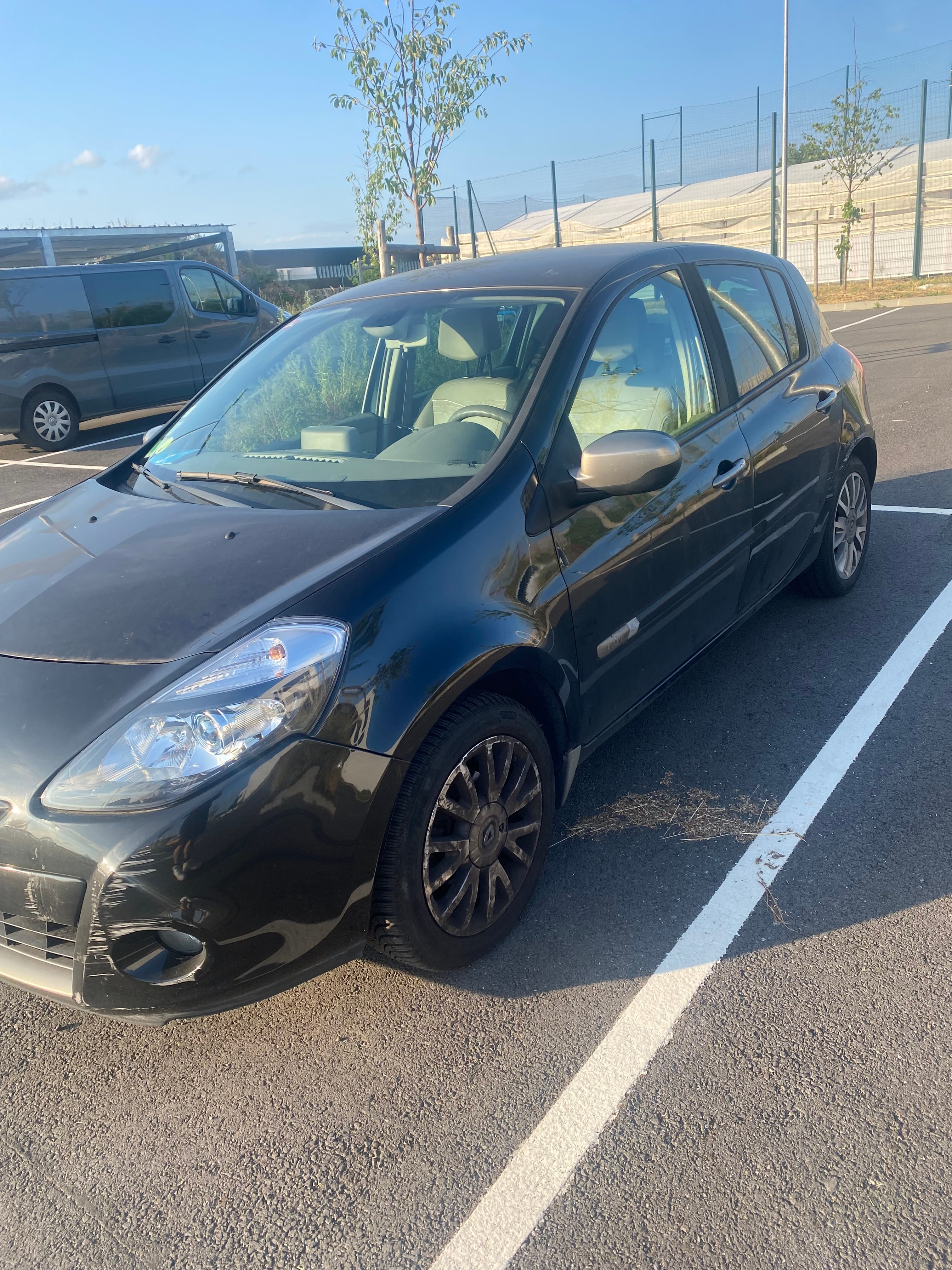Renault Clio avec Climatisation