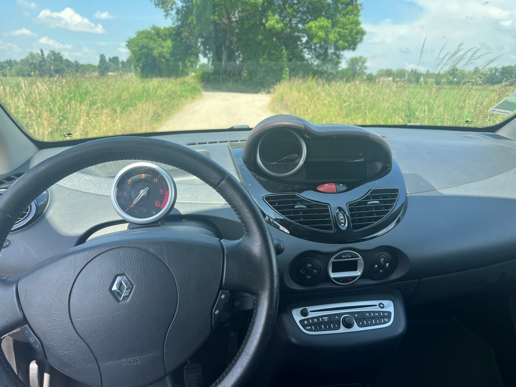 Renault Twingo II avec Audio Bluetooth