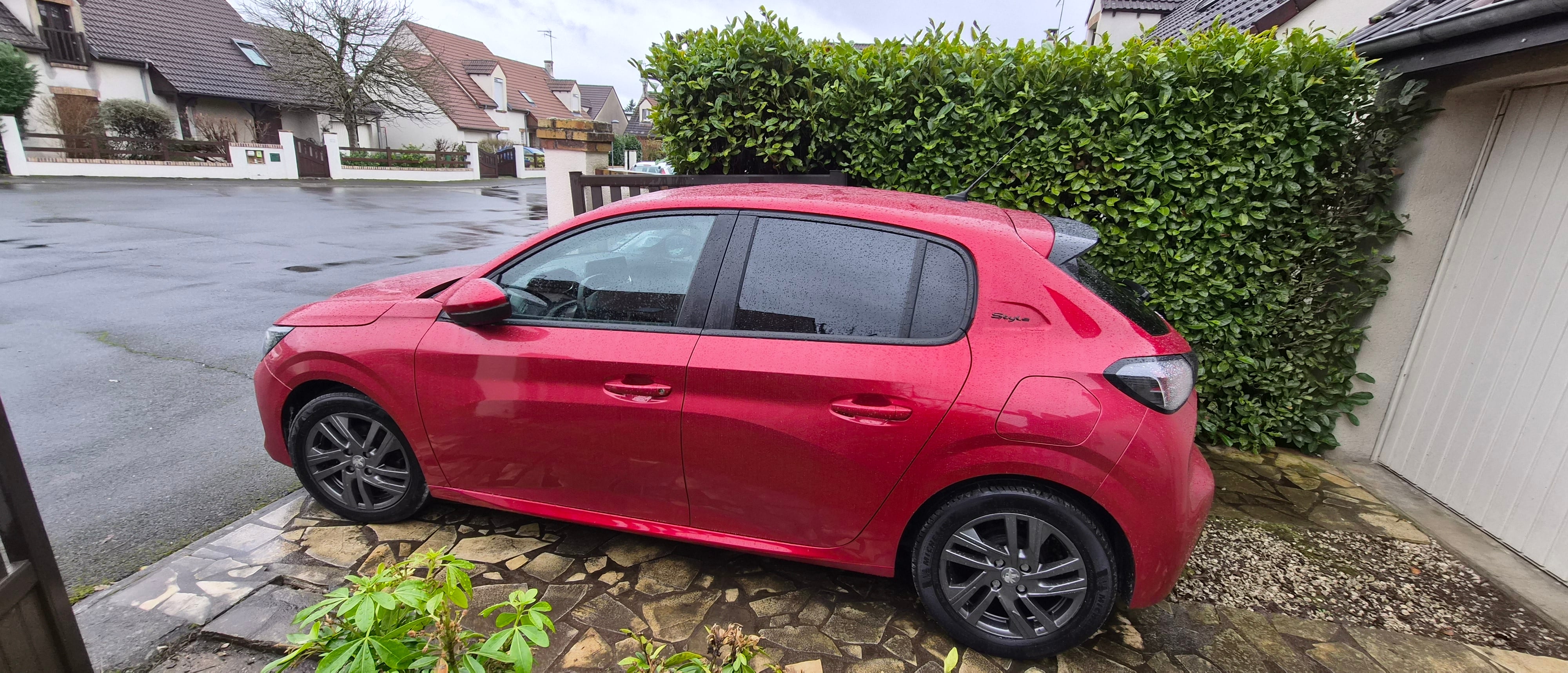 Peugeot 208 avec Climatisation