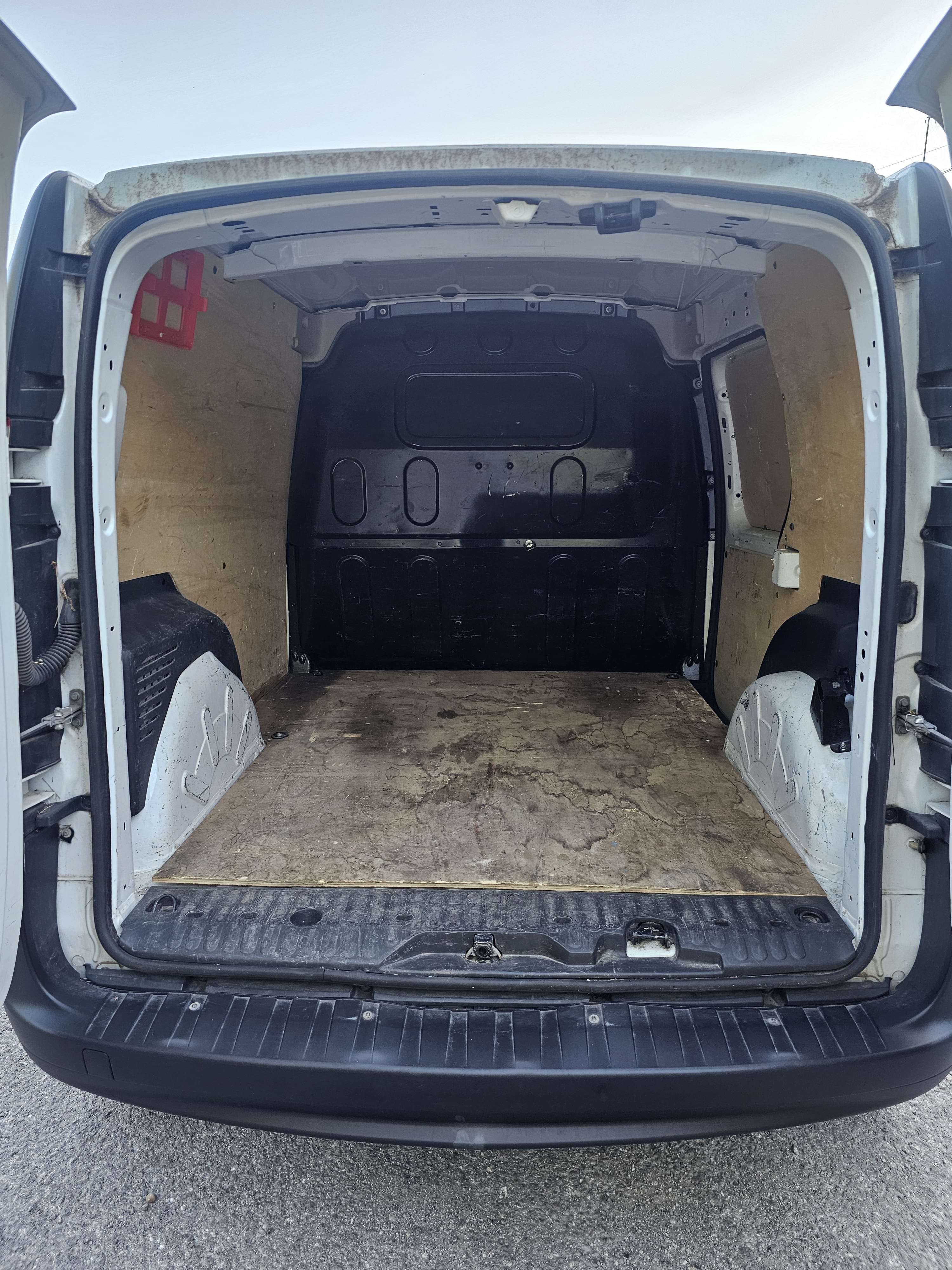 Renault Kangoo Express START AND STOP 75 CV met Audio- / iPod-ingang