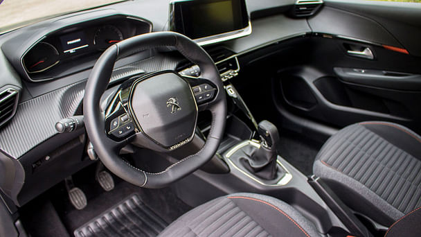 Peugeot 208 II Rotonde avec Entrée audio / iPod