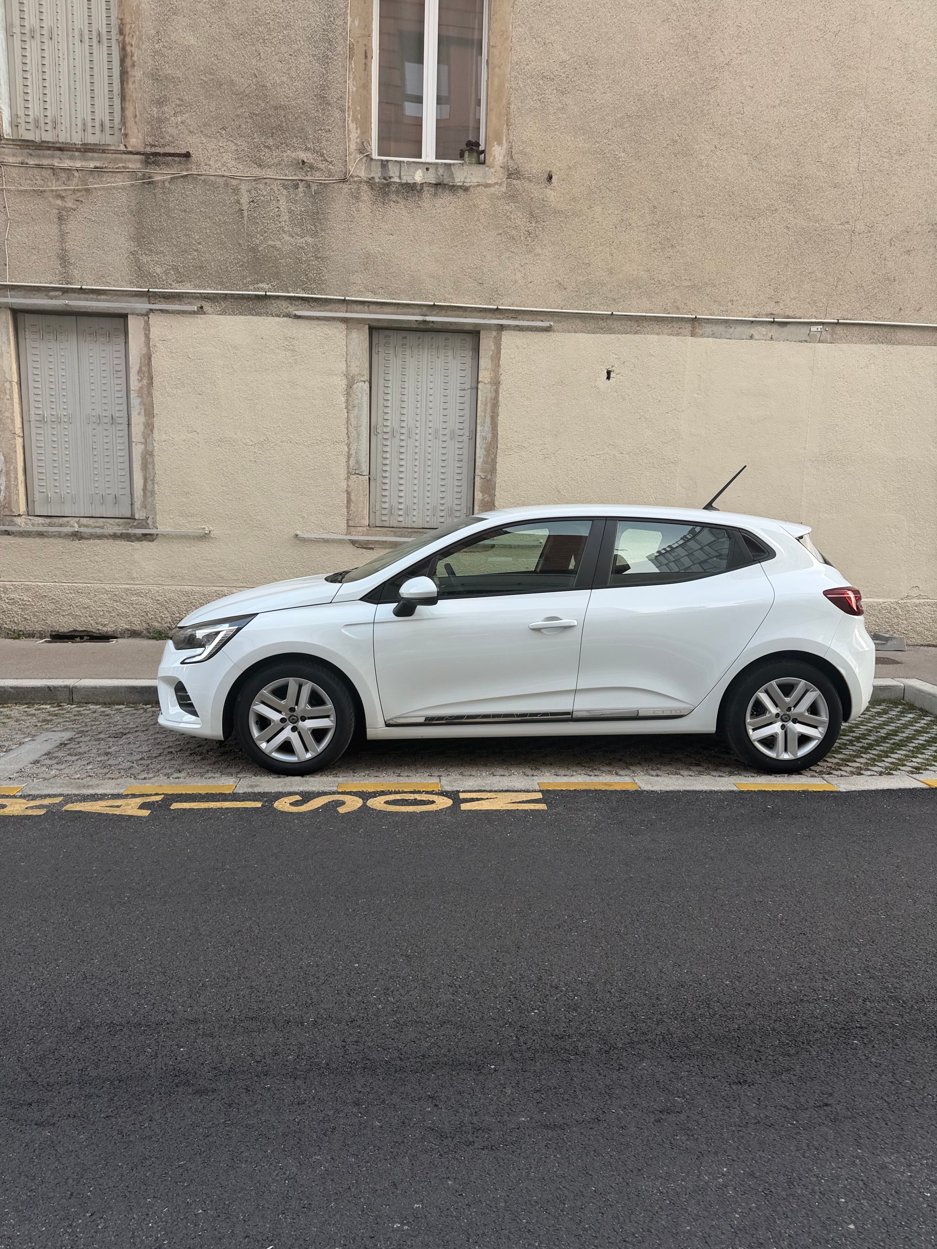 Renault Clio avec Climatisation