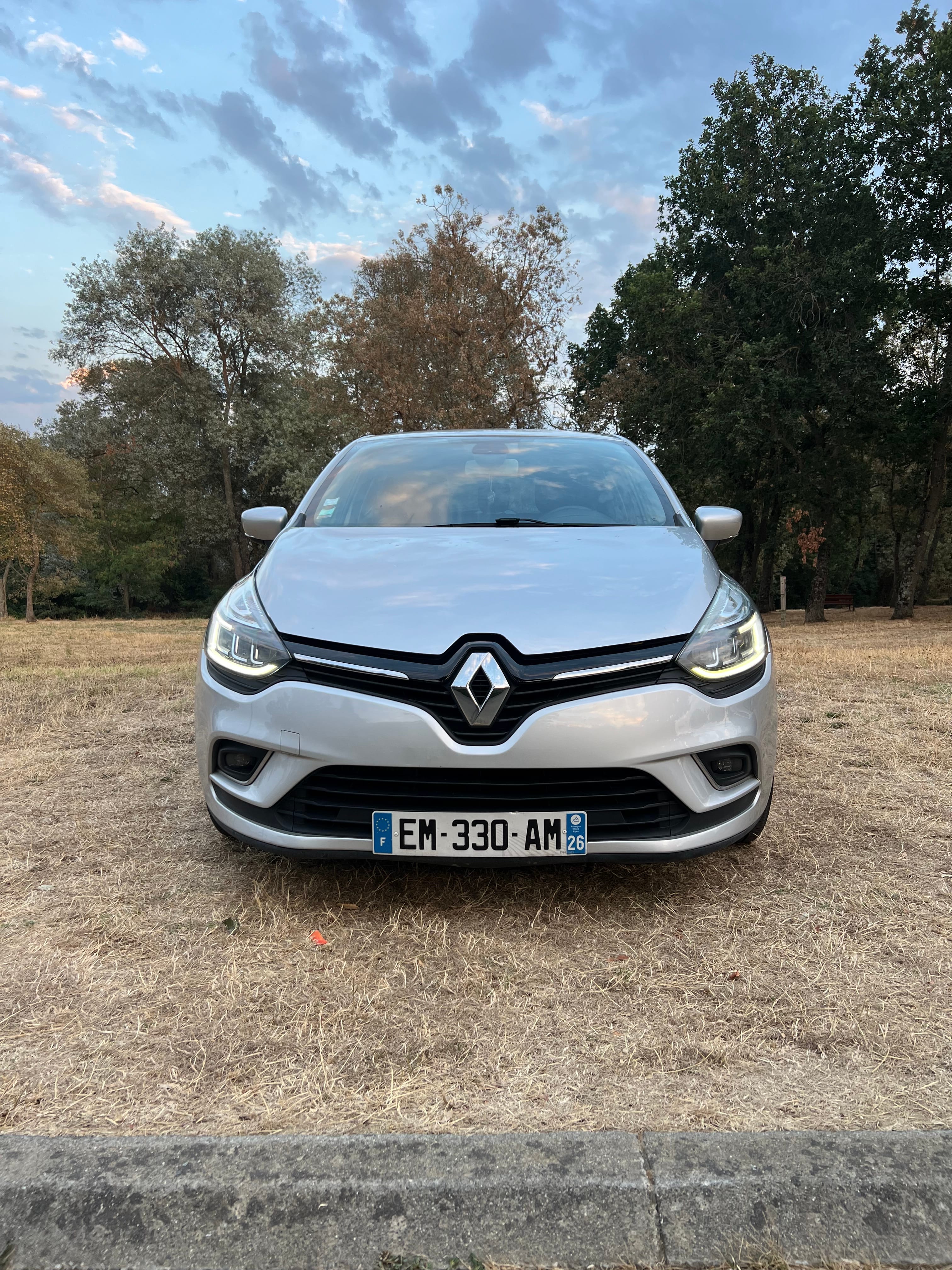 Renault Clio avec Régulateur de vitesse