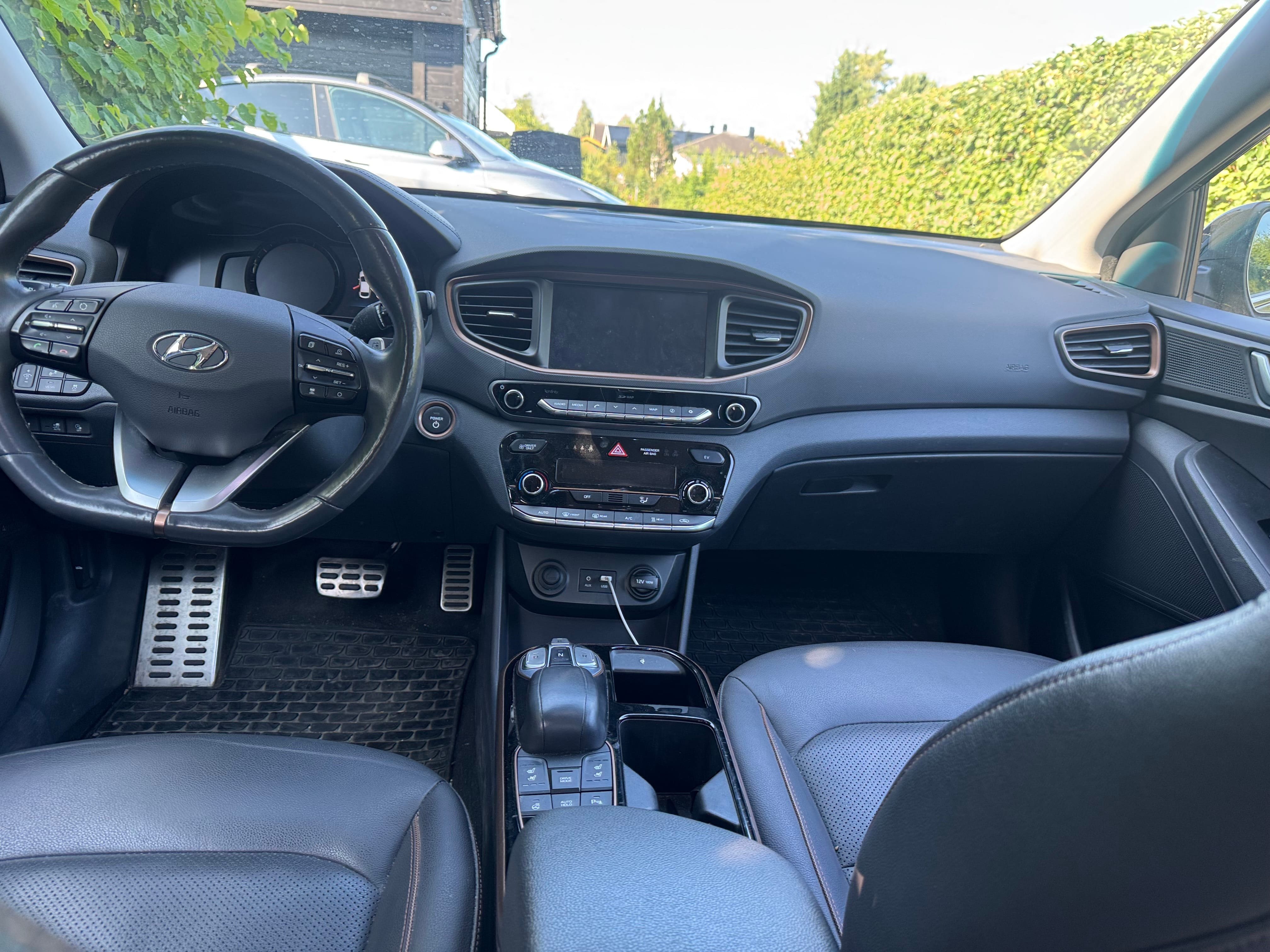 Hyundai Ioniq med GPS