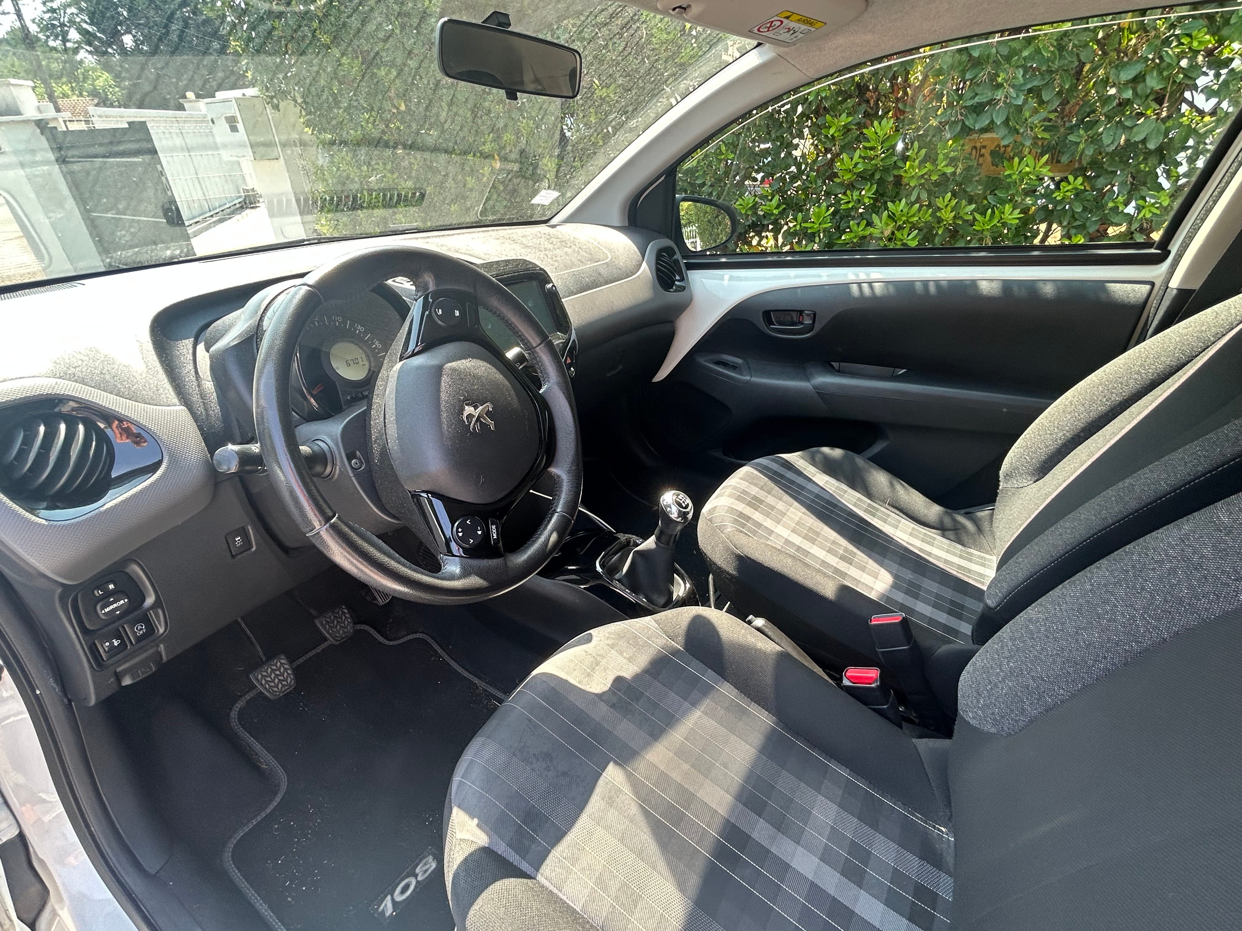 Peugeot 108 avec Android Auto