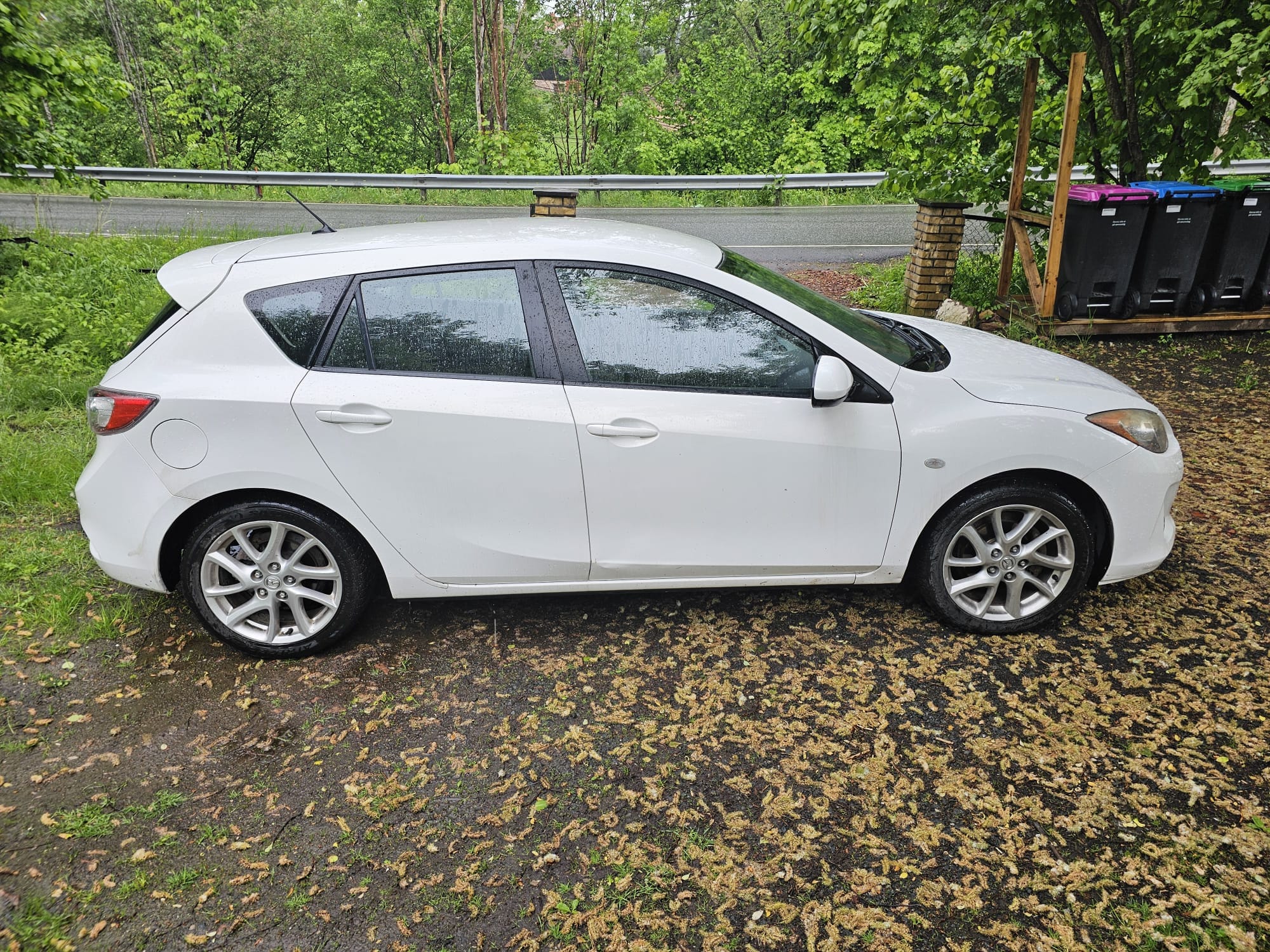 Mazda 3 med Vinterdekk