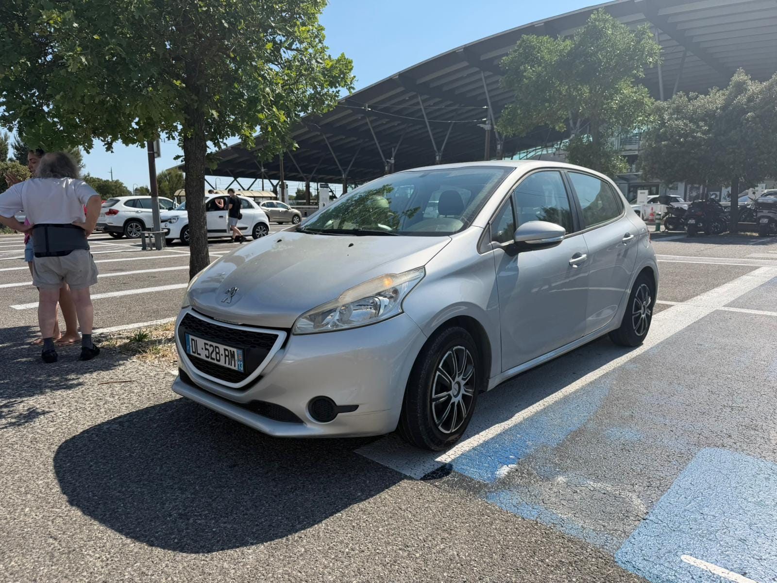 Peugeot 208, 2014, Essence 95