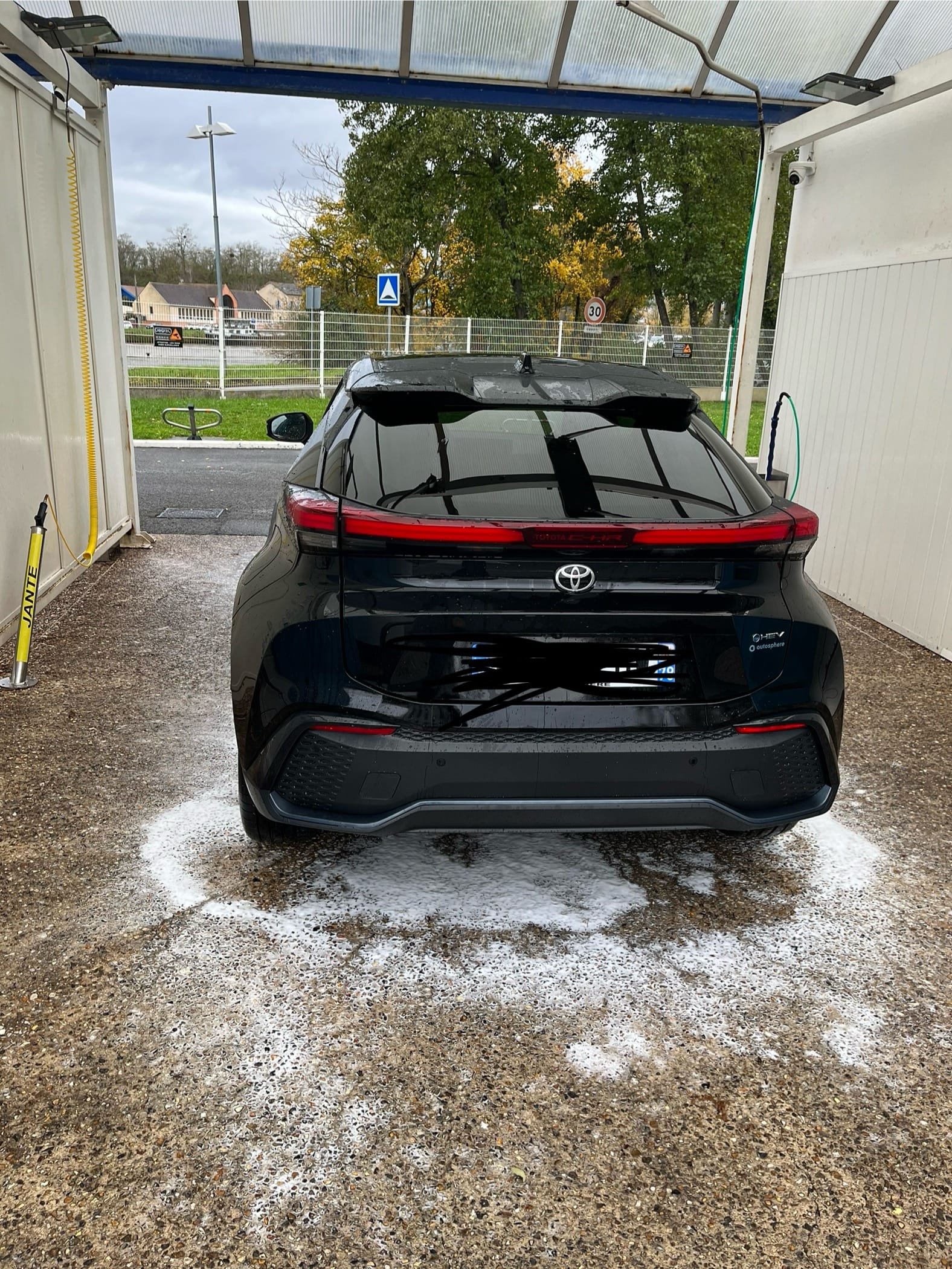 Toyota C-HR Hybrid avec Climatisation