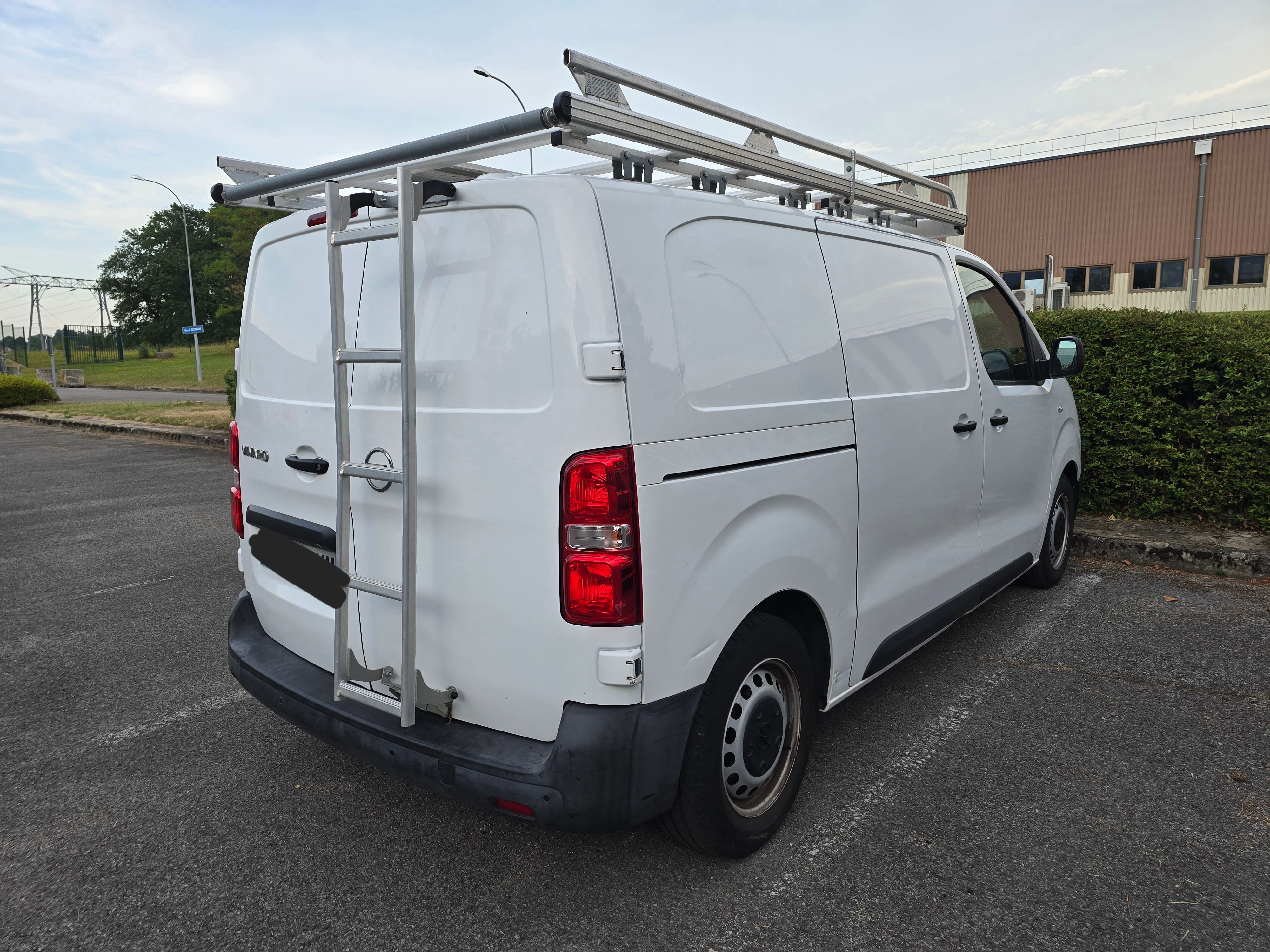 Opel Vivaro avec Caméra de recul