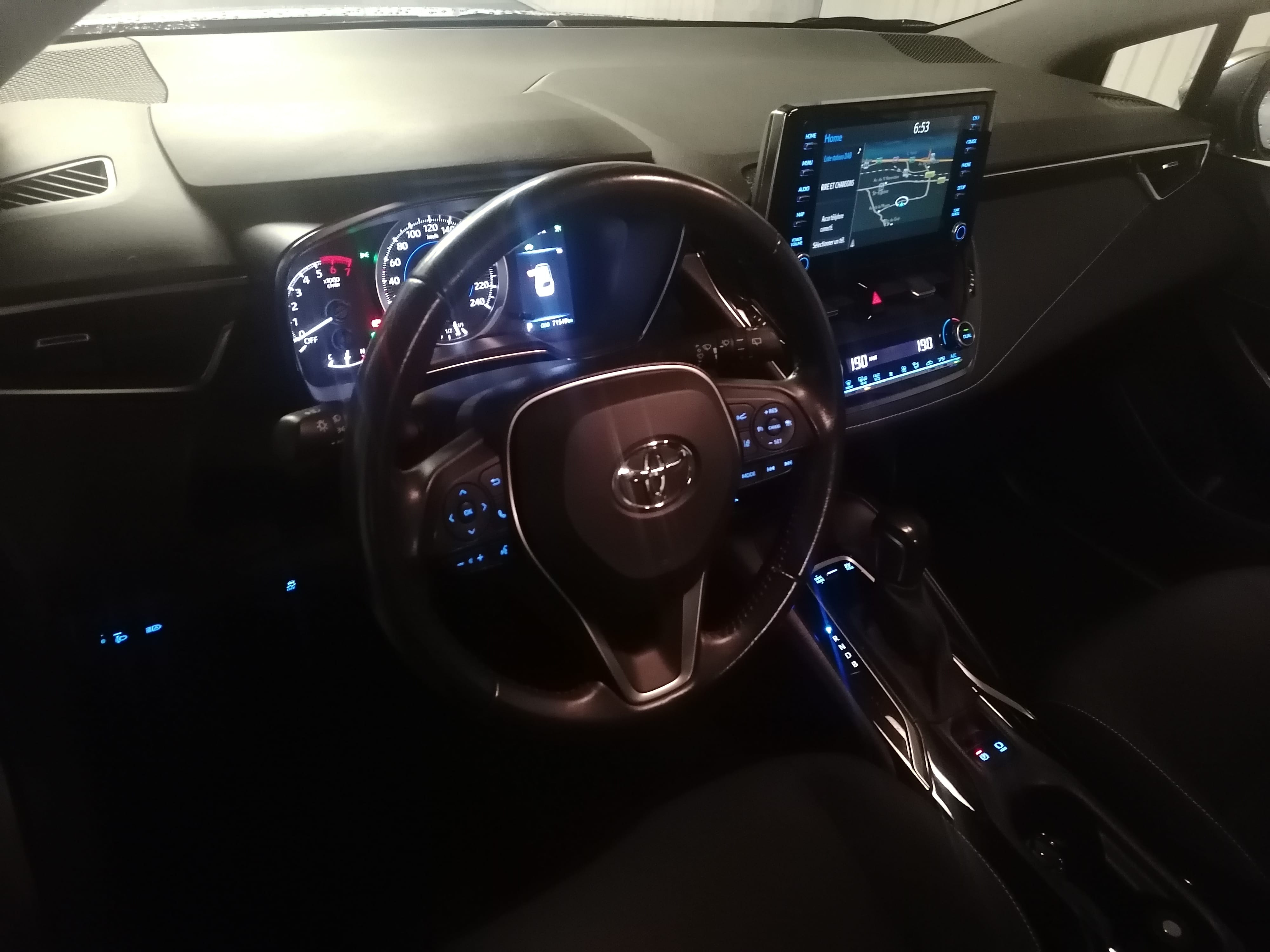 Toyota Corolla Break Hybride avec Climatisation