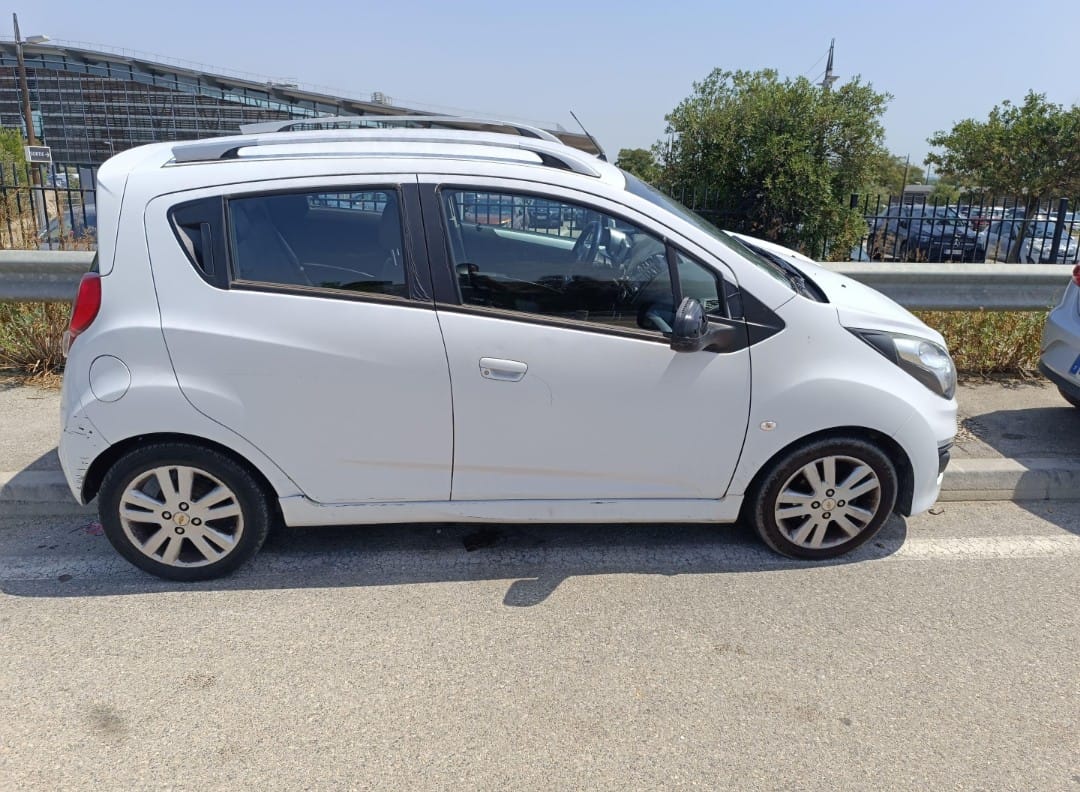 Chevrolet Spark, 2013, Essence 98