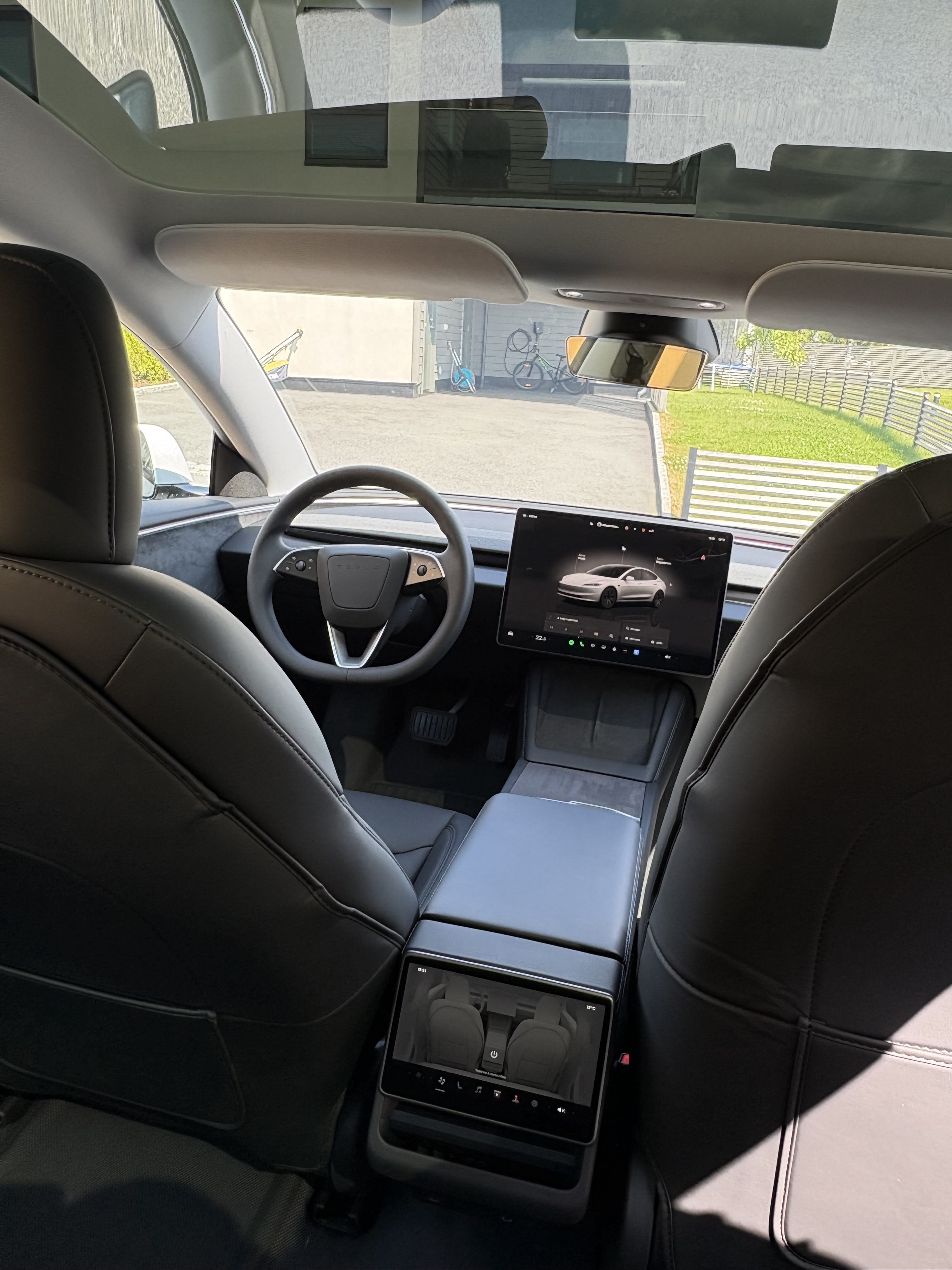 Tesla Model 3 Long Range med Cruisekontroll