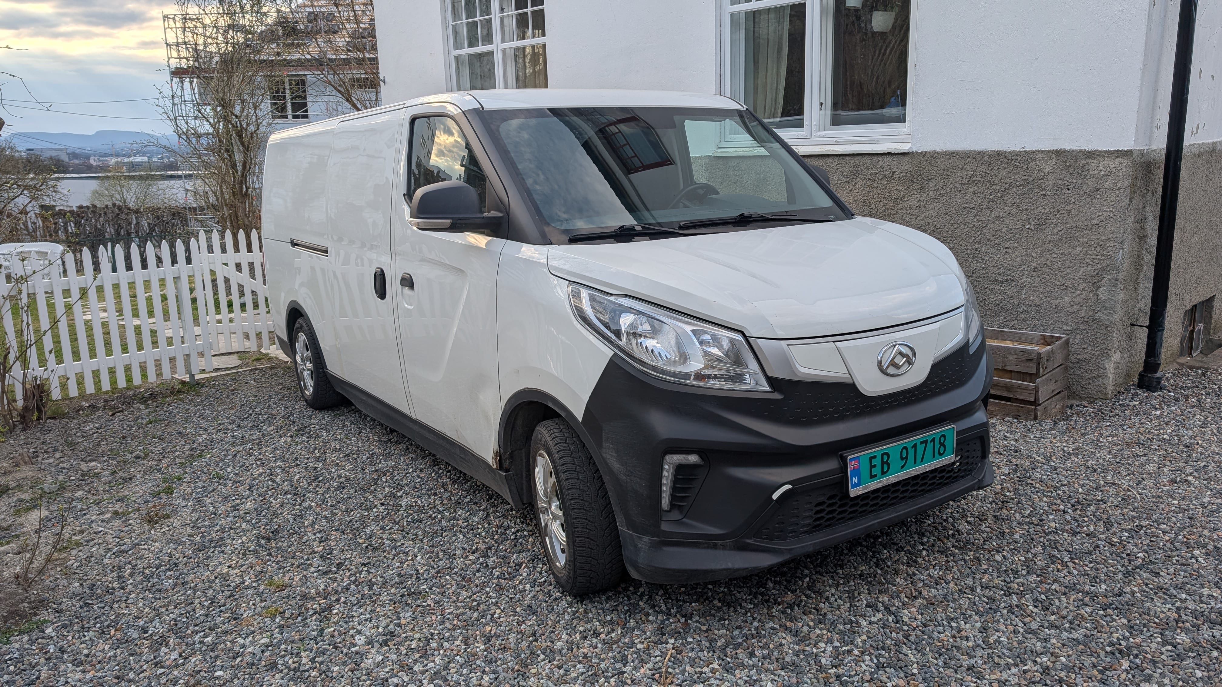 Maxus eDeliver 3 / enormt bagasjerom / lang rekkevidde / masse riper, 2021, Électrique, automatique