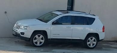 Jeep Compass avec Climatisation
