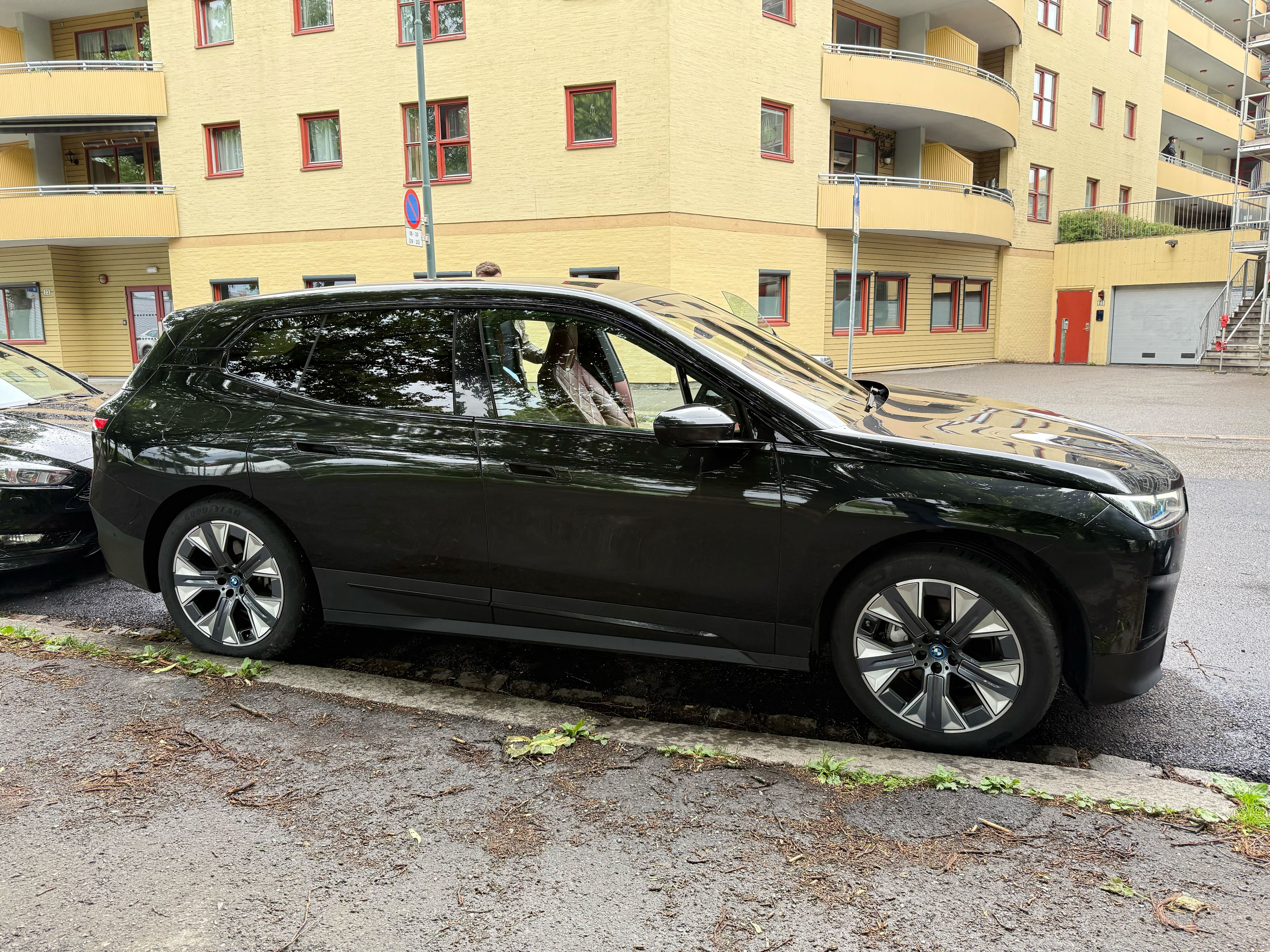 BMW iX xDrive50 med Aircondition