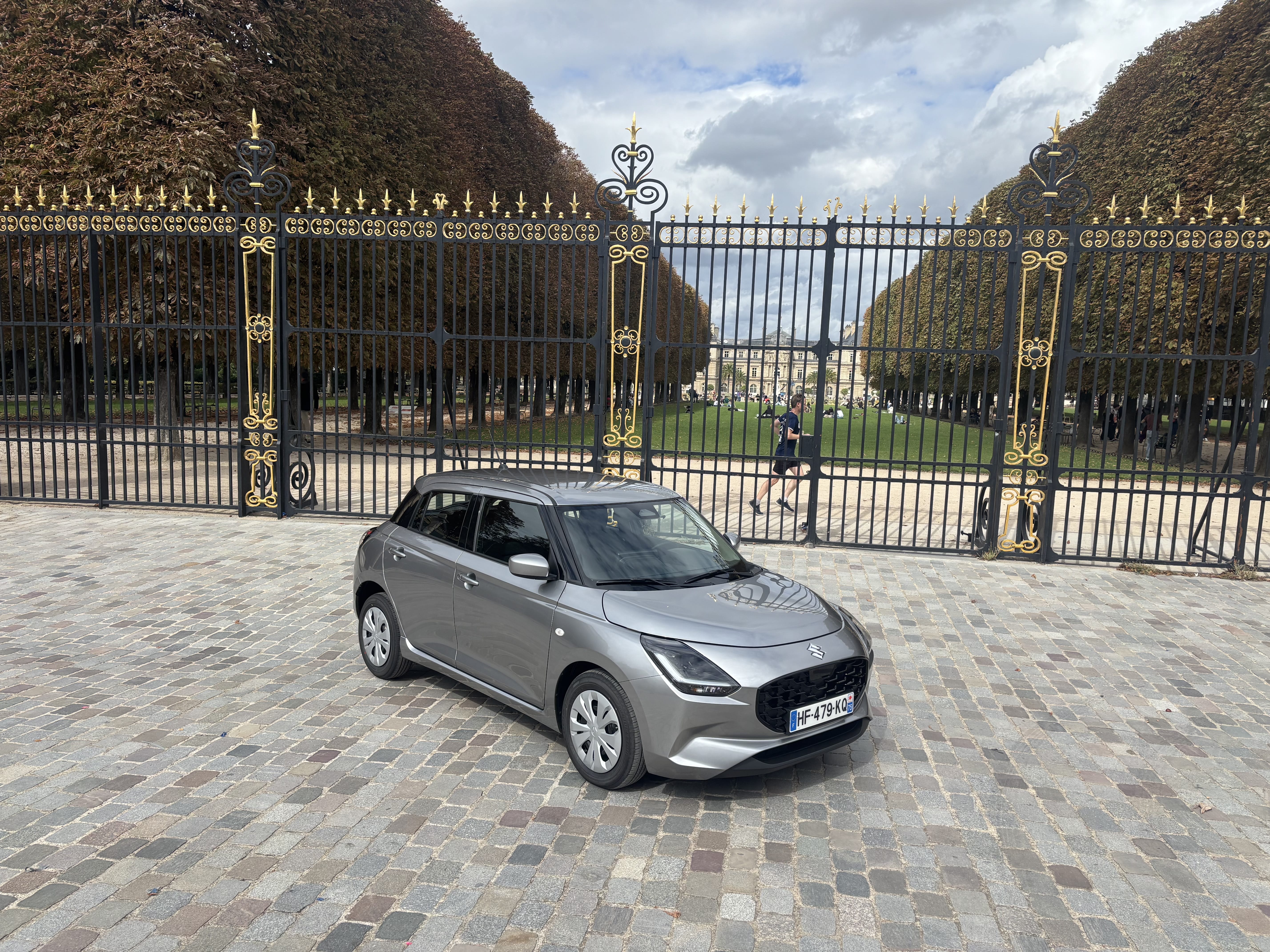 Suzuki Swift, 2025, Essence 98