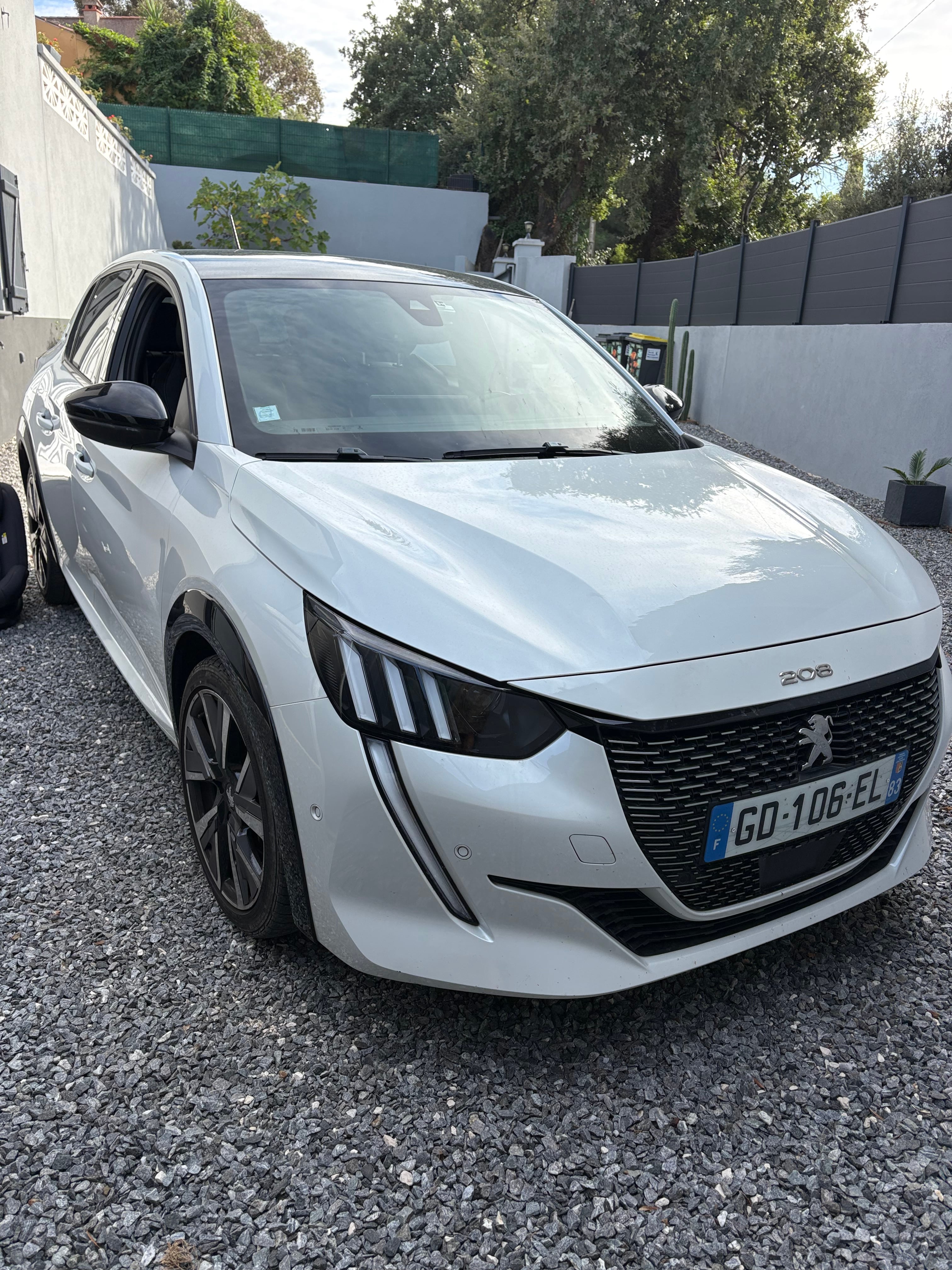 Peugeot 208, 2021, Essence 95, automatique