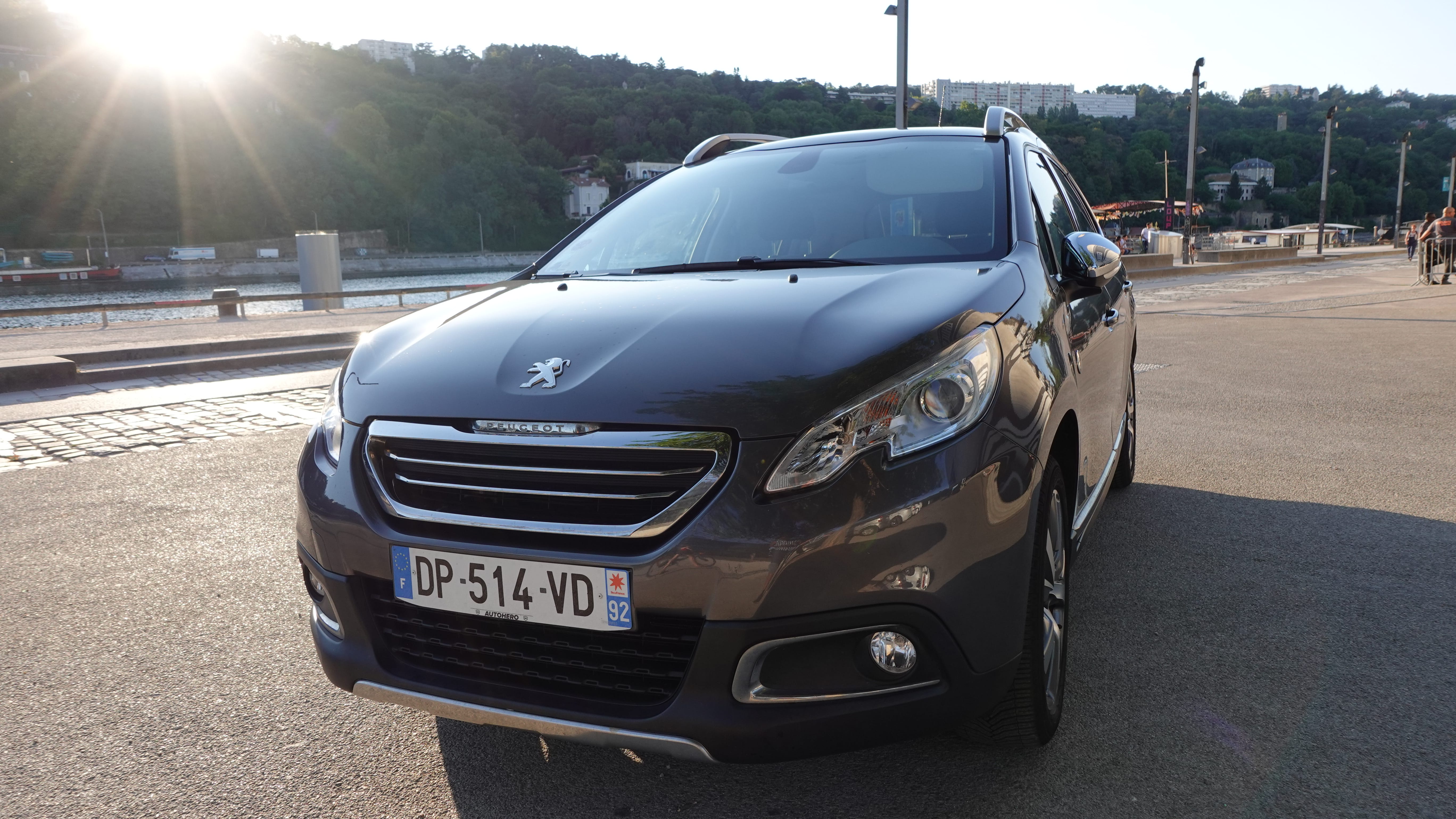 Peugeot 2008, 2015, Essence 95