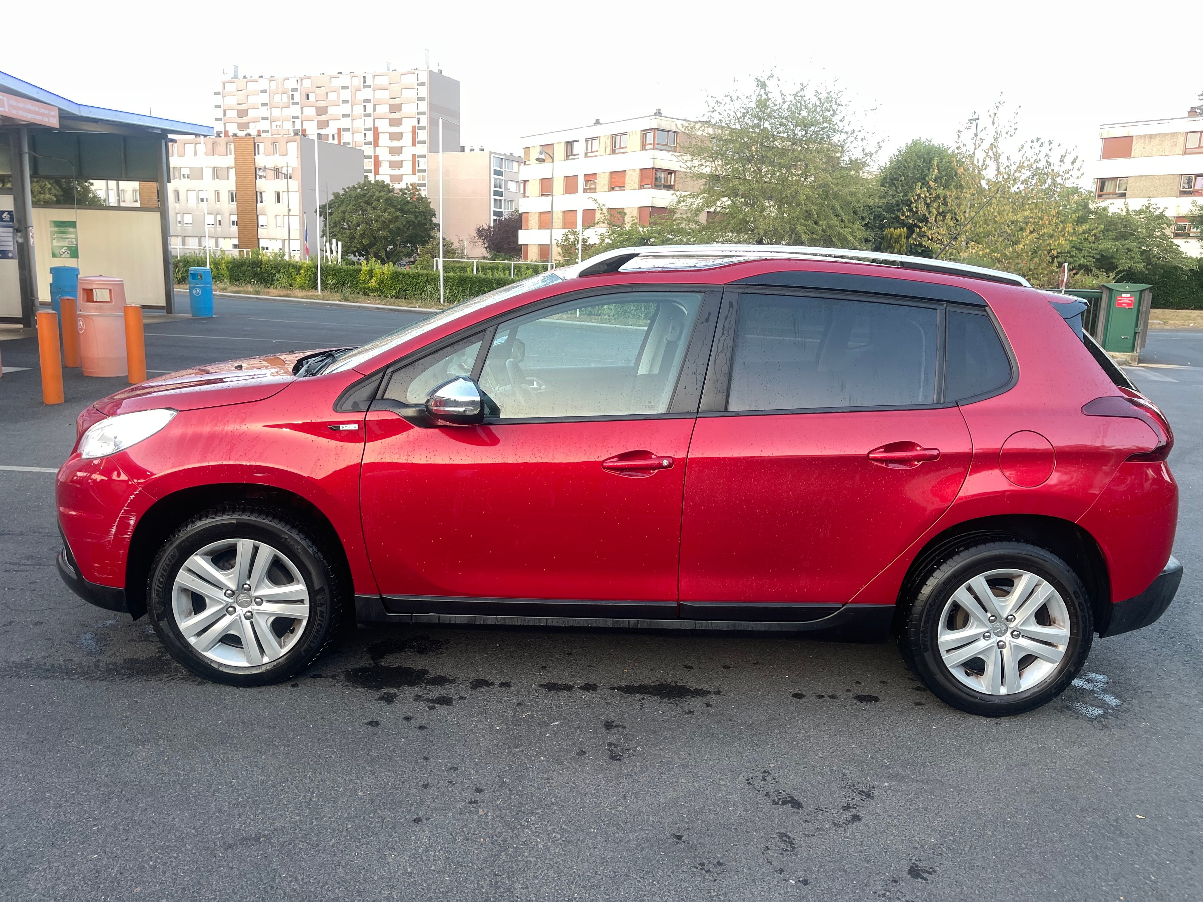 Peugeot 2008 avec Climatisation