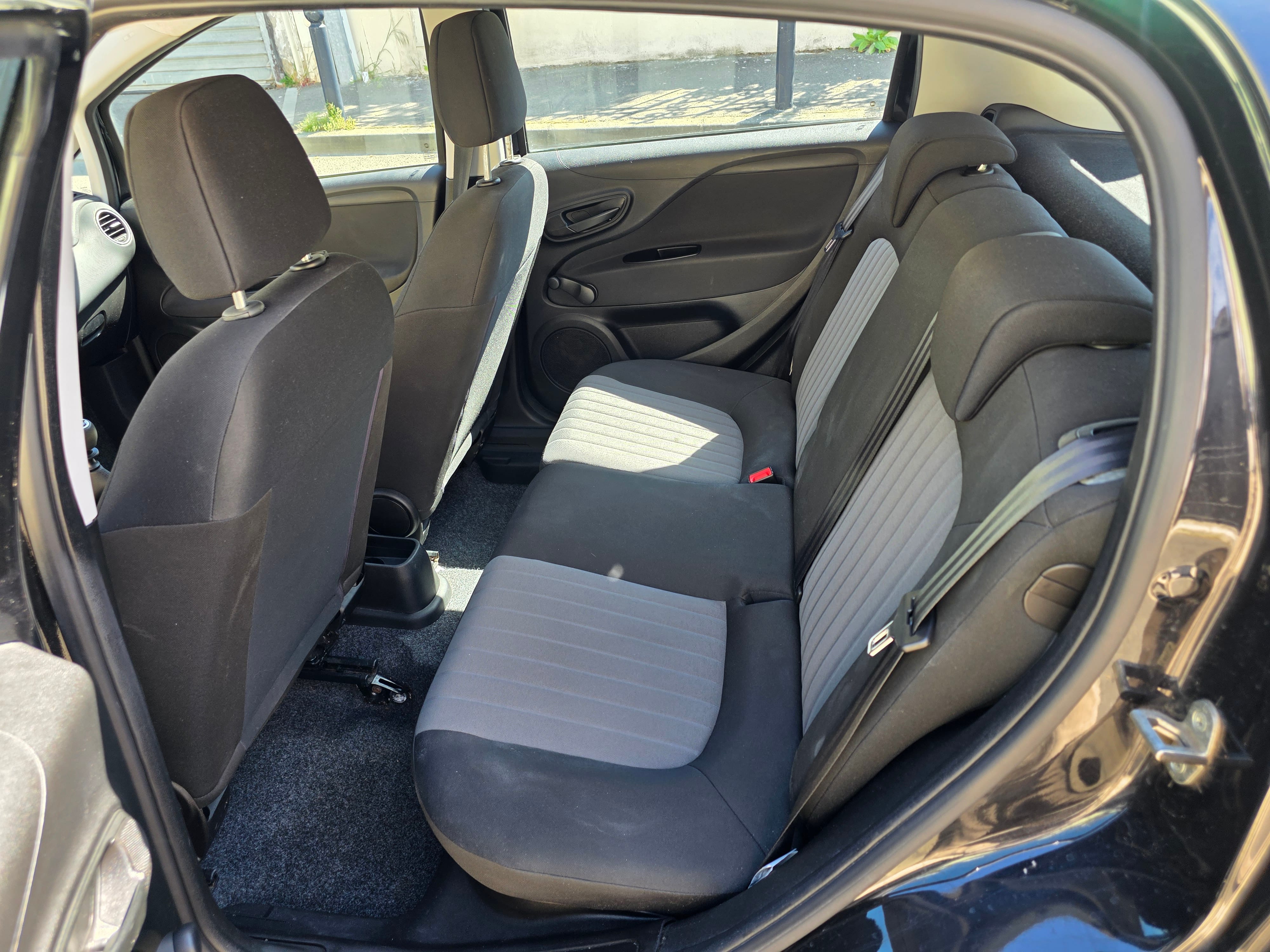 Fiat Punto avec Autoradio