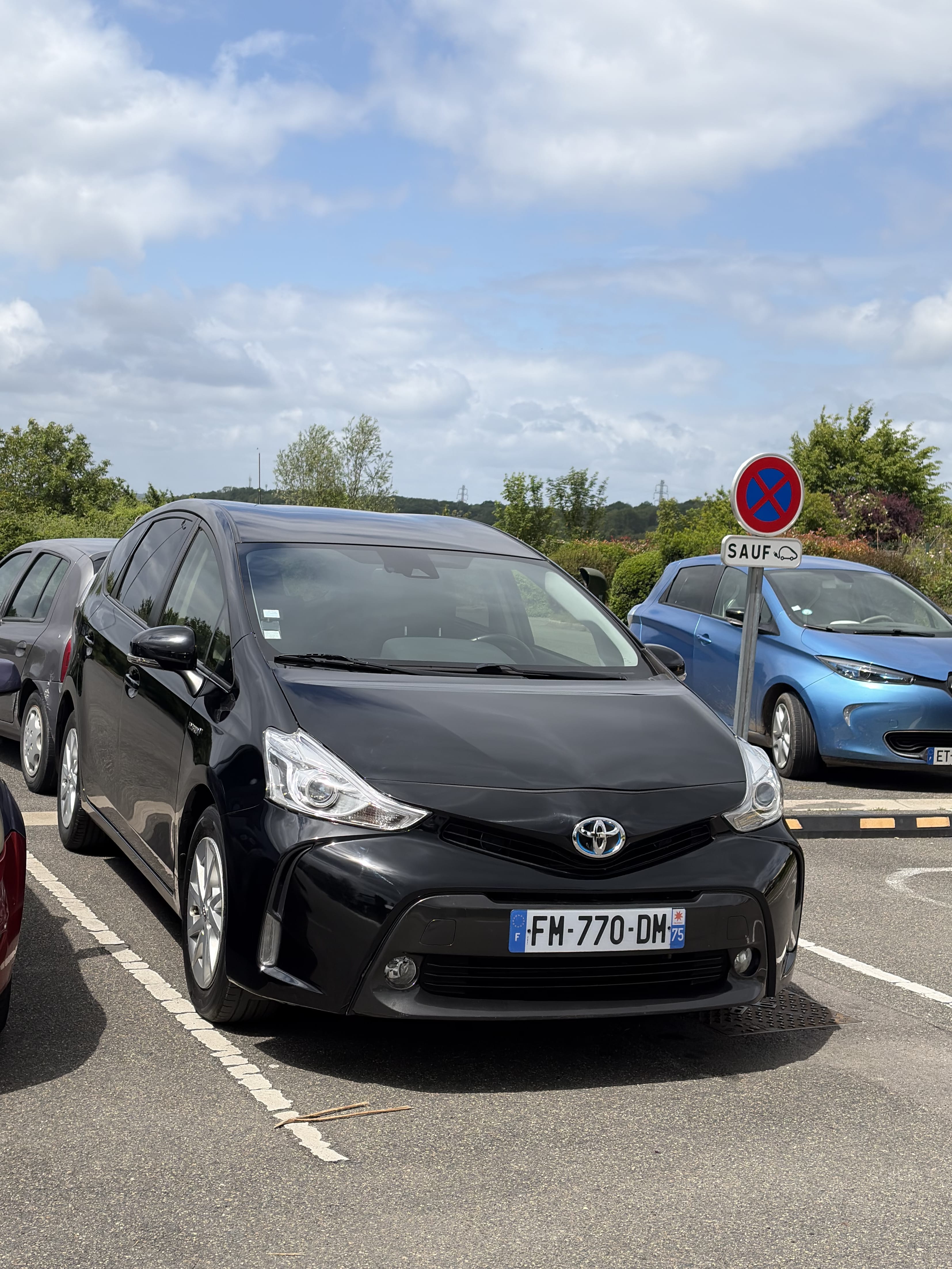 Toyota Prius + avec Climatisation