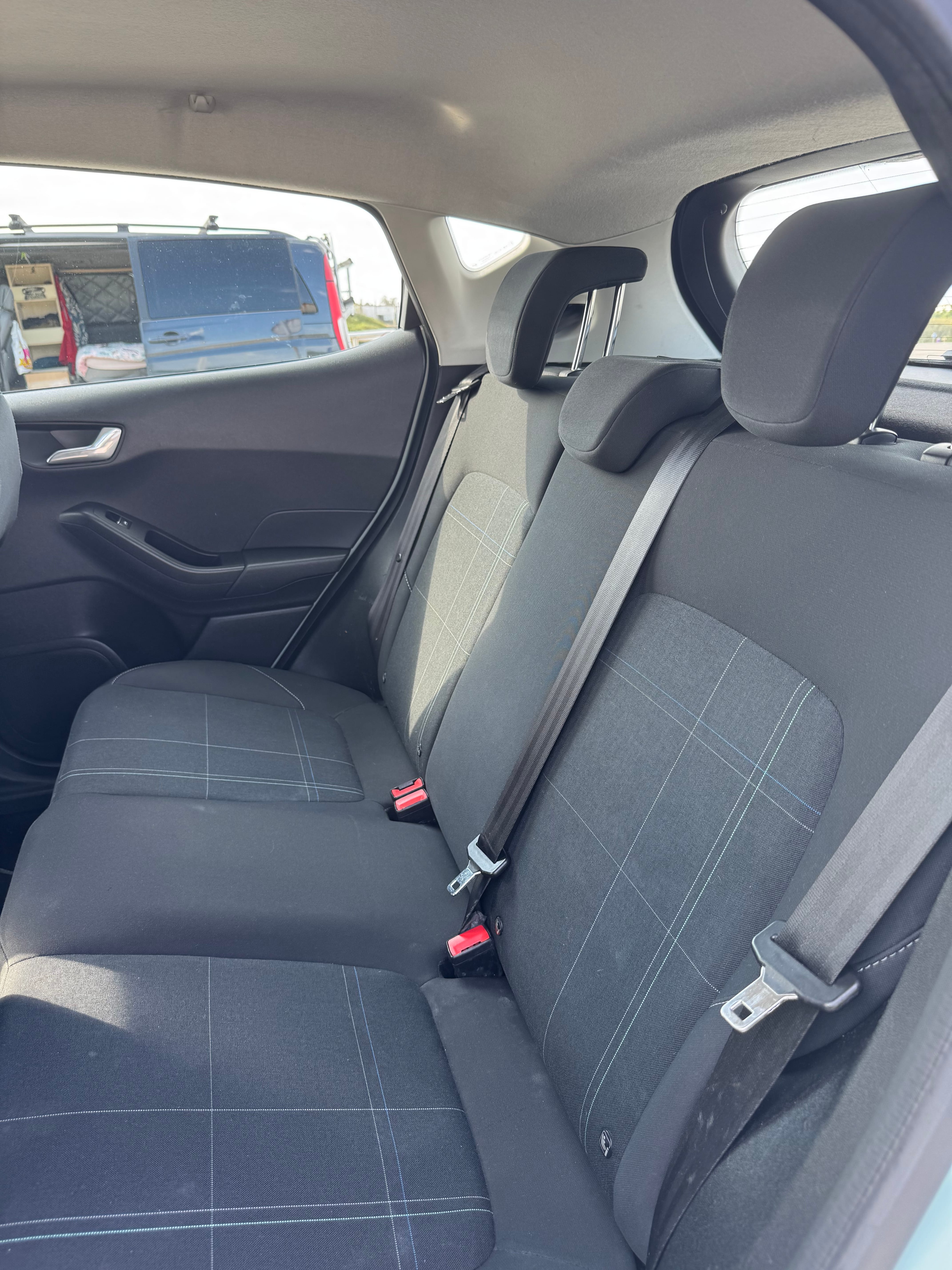 Ford Fiesta con Radio 