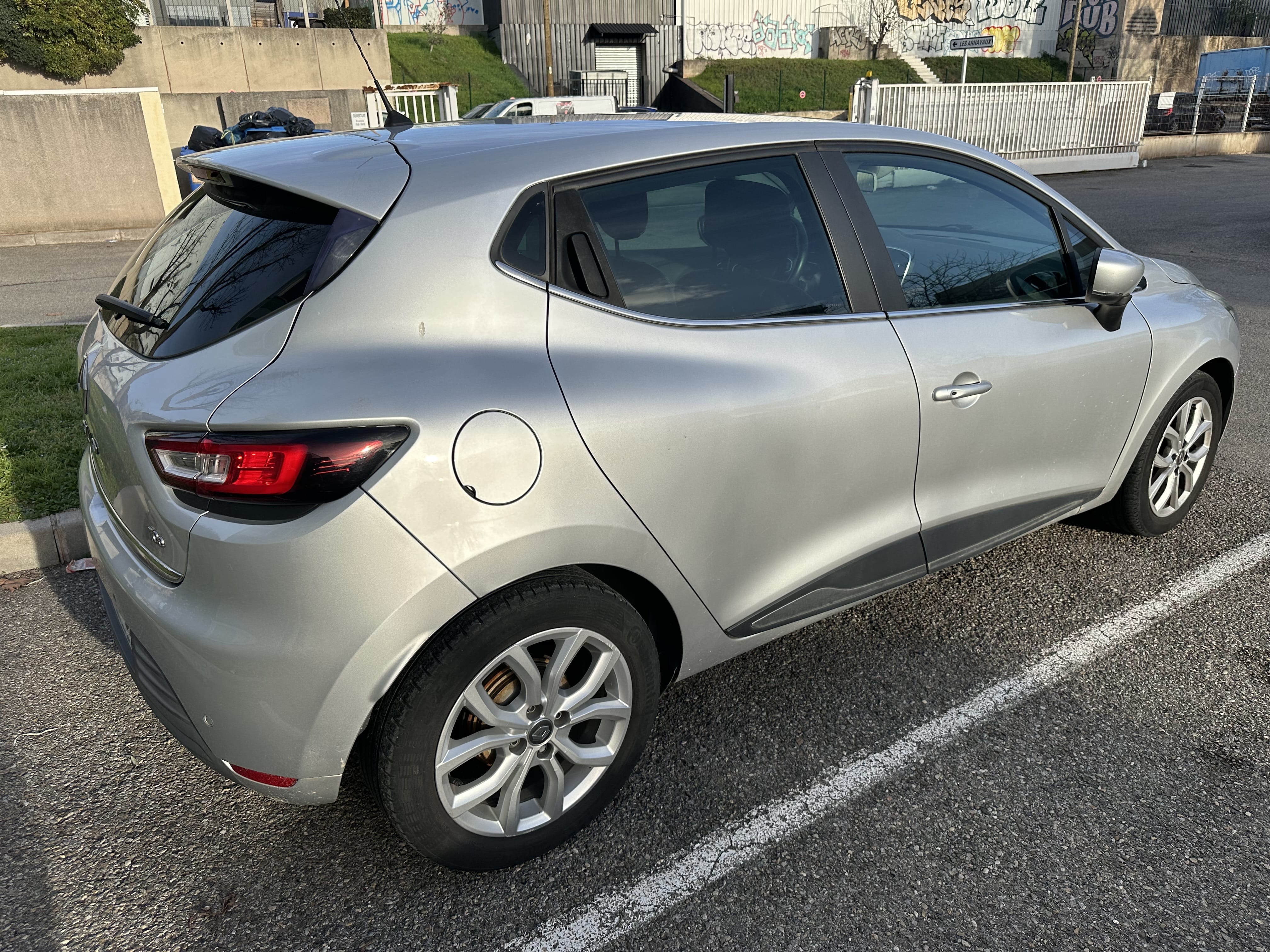 Renault Clio IV TCE 90 INTENS met Airco
