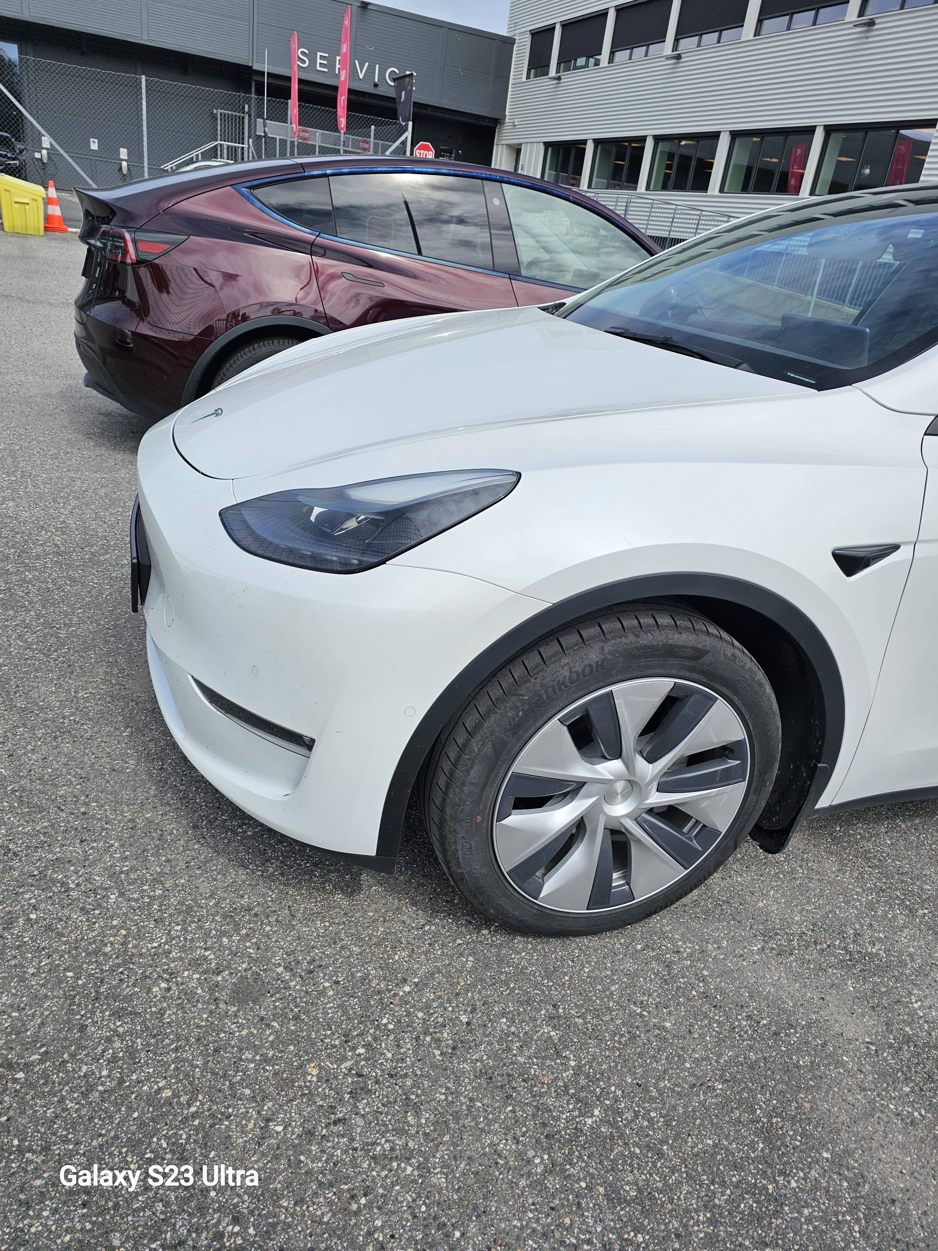 Tesla Model Y Long Range med Tilhengerfeste