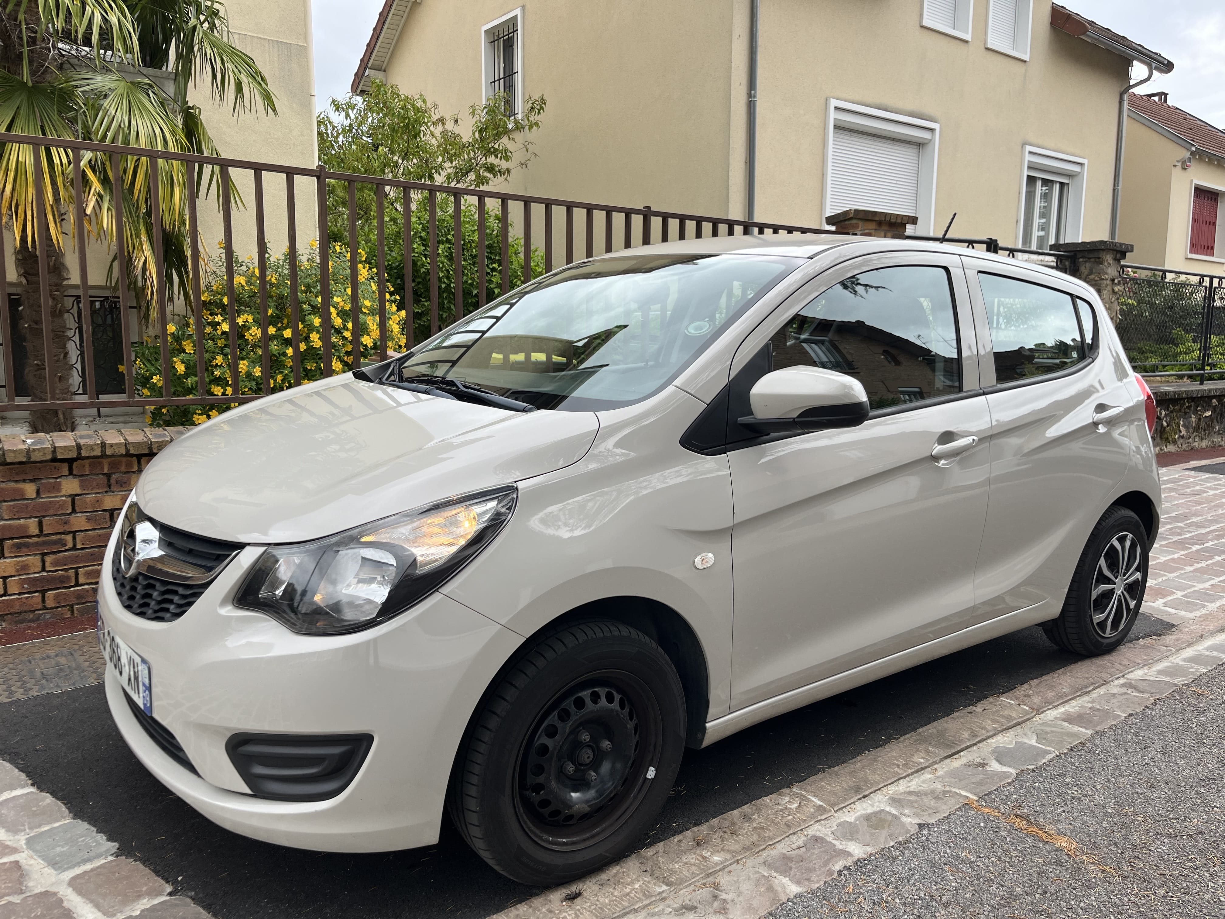 Opel Karl, 2016, Essence 95